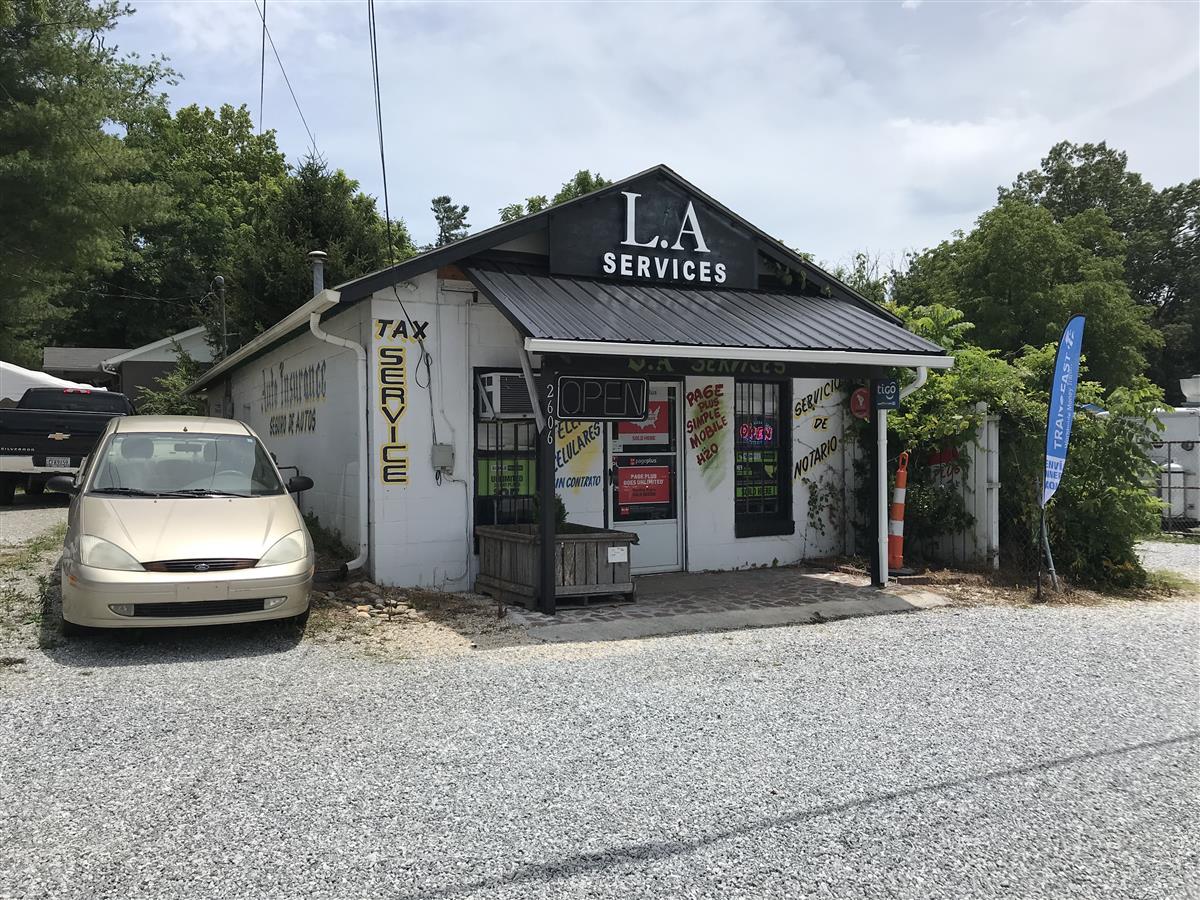 A picture of the property located at 2604 HENDERSONVILLE RD, ARDEN NC 28704.