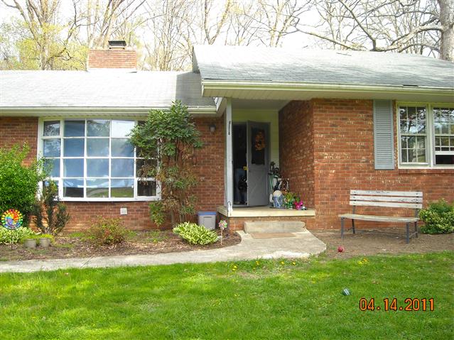 A picture of the property located at 33 NESBITT DR, ARDEN NC 28704.