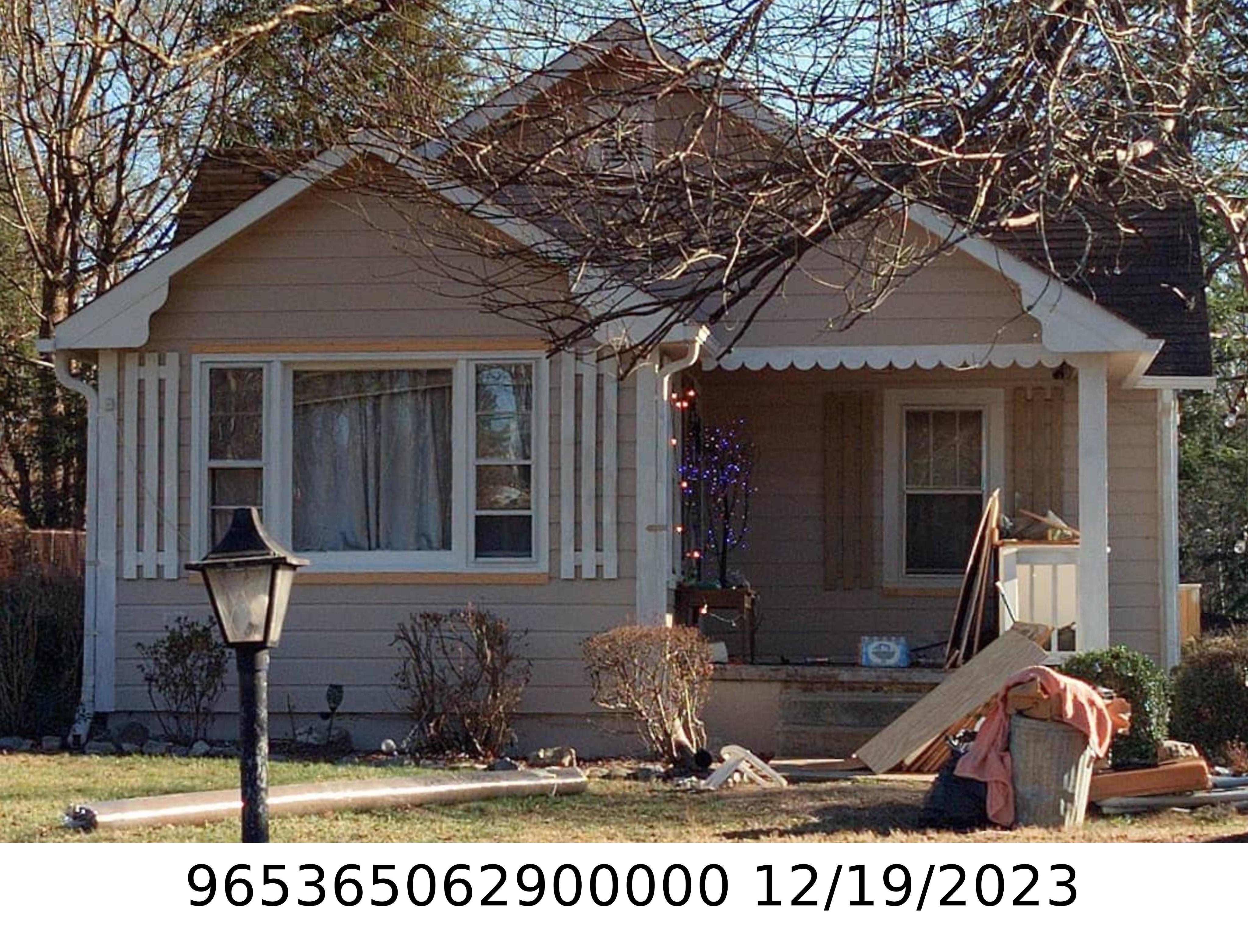 A picture of the property located at 122 SHERWOOD FOREST LN, ARDEN NC 28704.