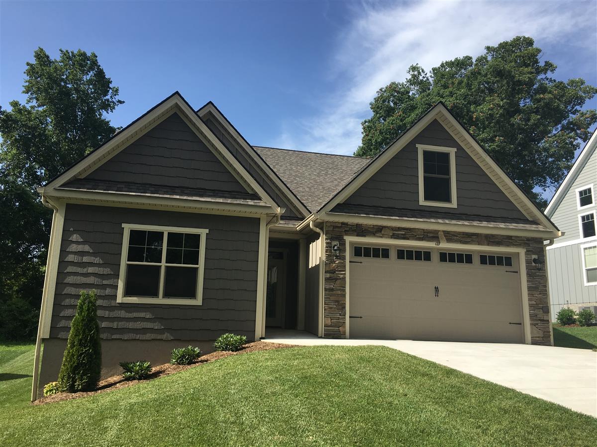 A picture of the property located at 127 WHITE OAK ROAD EXT, ARDEN NC 28704.