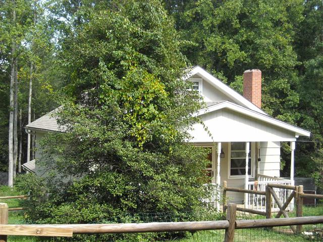 A picture of the property located at 73 FAIR OAKS RD, ARDEN NC 28704.