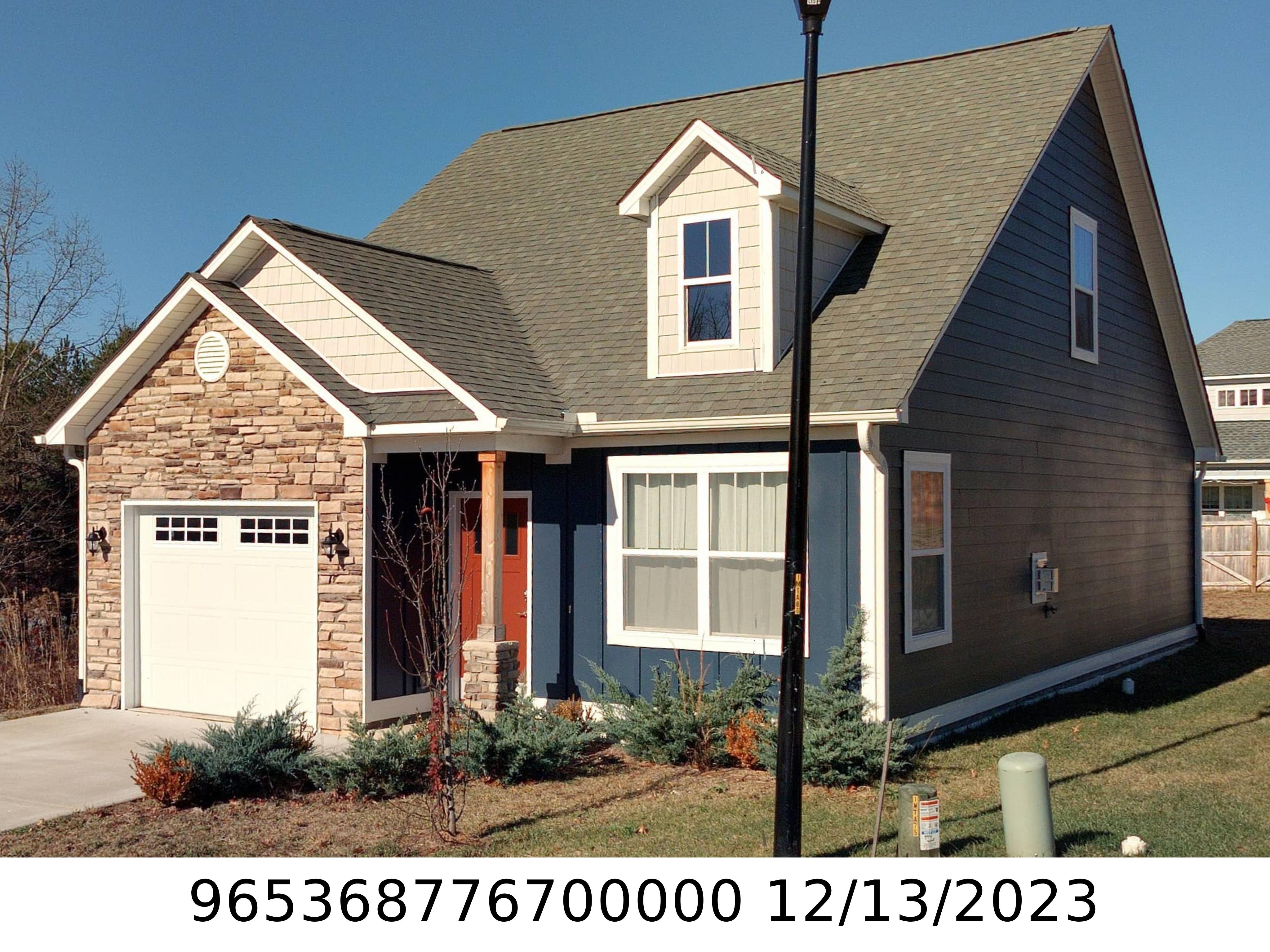 A picture of the property located at 27 LYNDON CIR, ARDEN NC 28704.