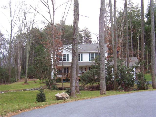 A picture of the property located at 157 FOX GLEN DR, ARDEN NC 28704.