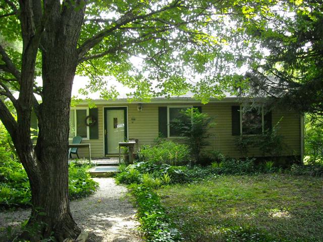 A picture of the property located at 10 CHELSEA DR, ARDEN NC 28704.
