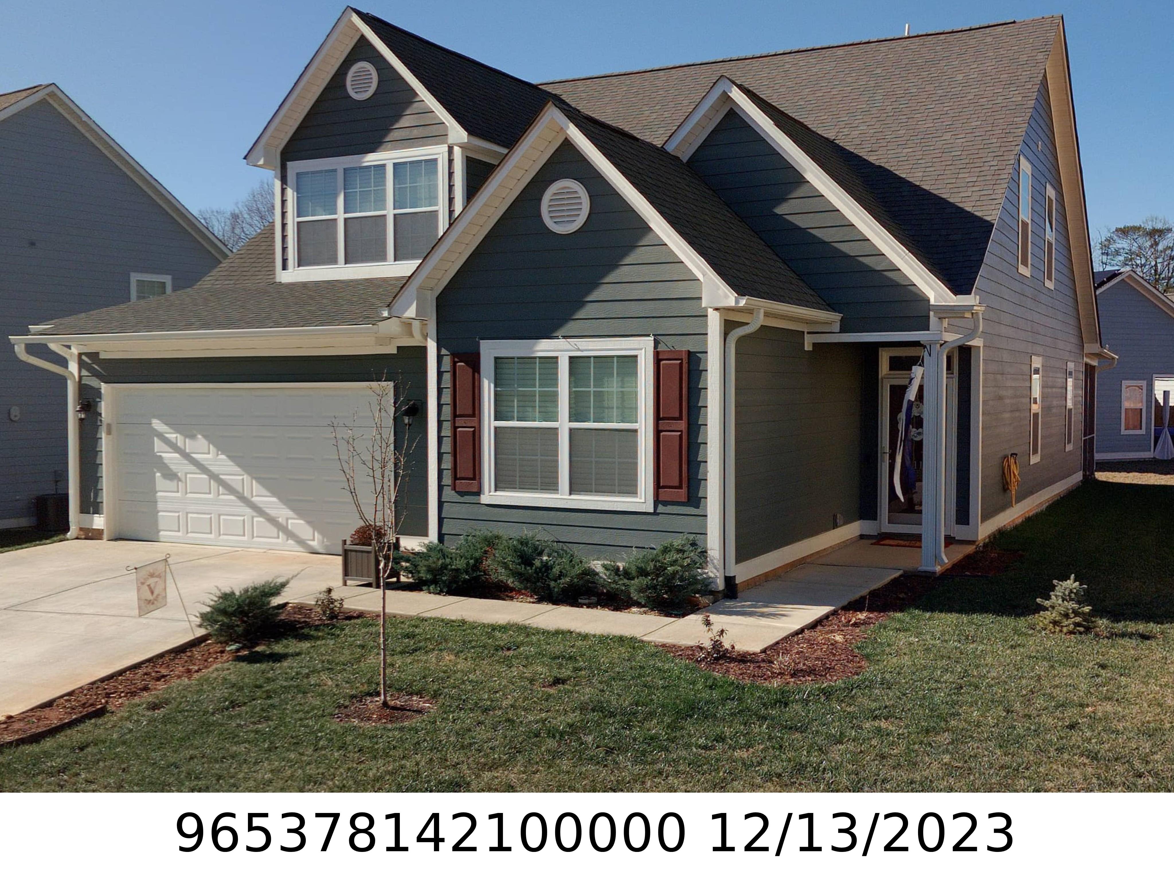 A picture of the property located at 11 MONTAUGUE ST, ARDEN NC 28704.