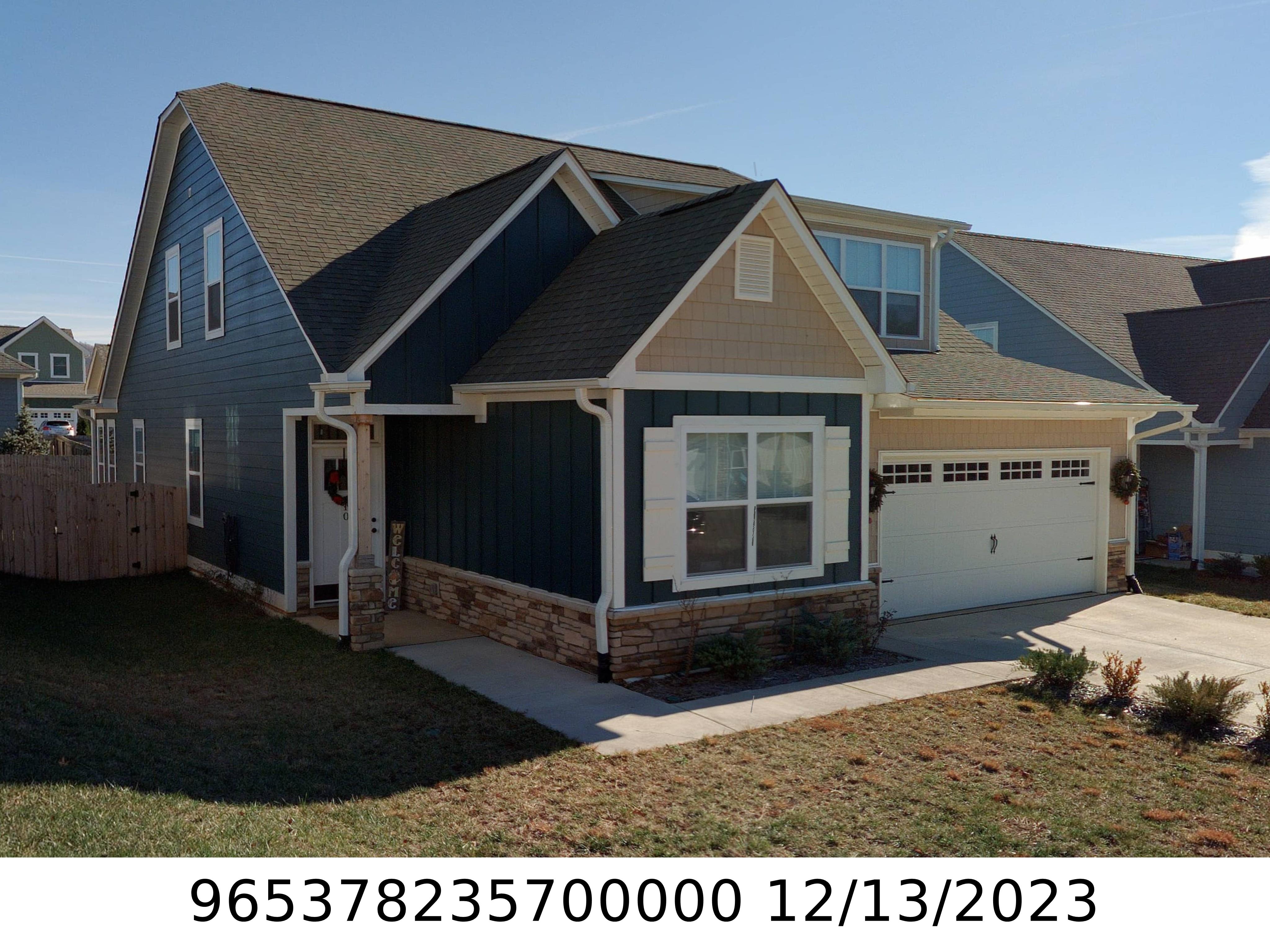 A picture of the property located at 10 MONTAUGUE ST, ARDEN NC 28704.