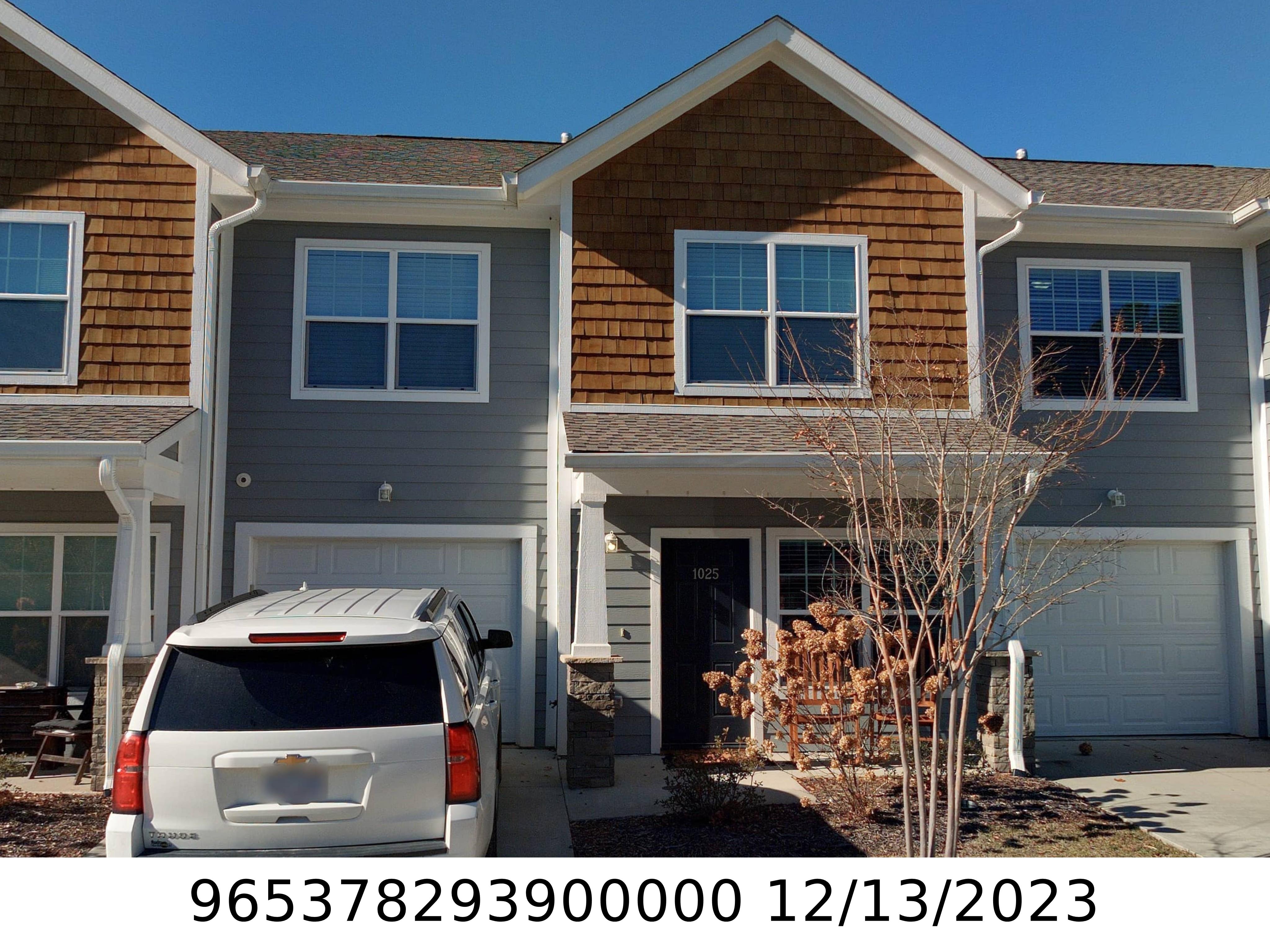 A picture of the property located at 1025 BALDWIN COMMONS DR, ARDEN NC 28704.