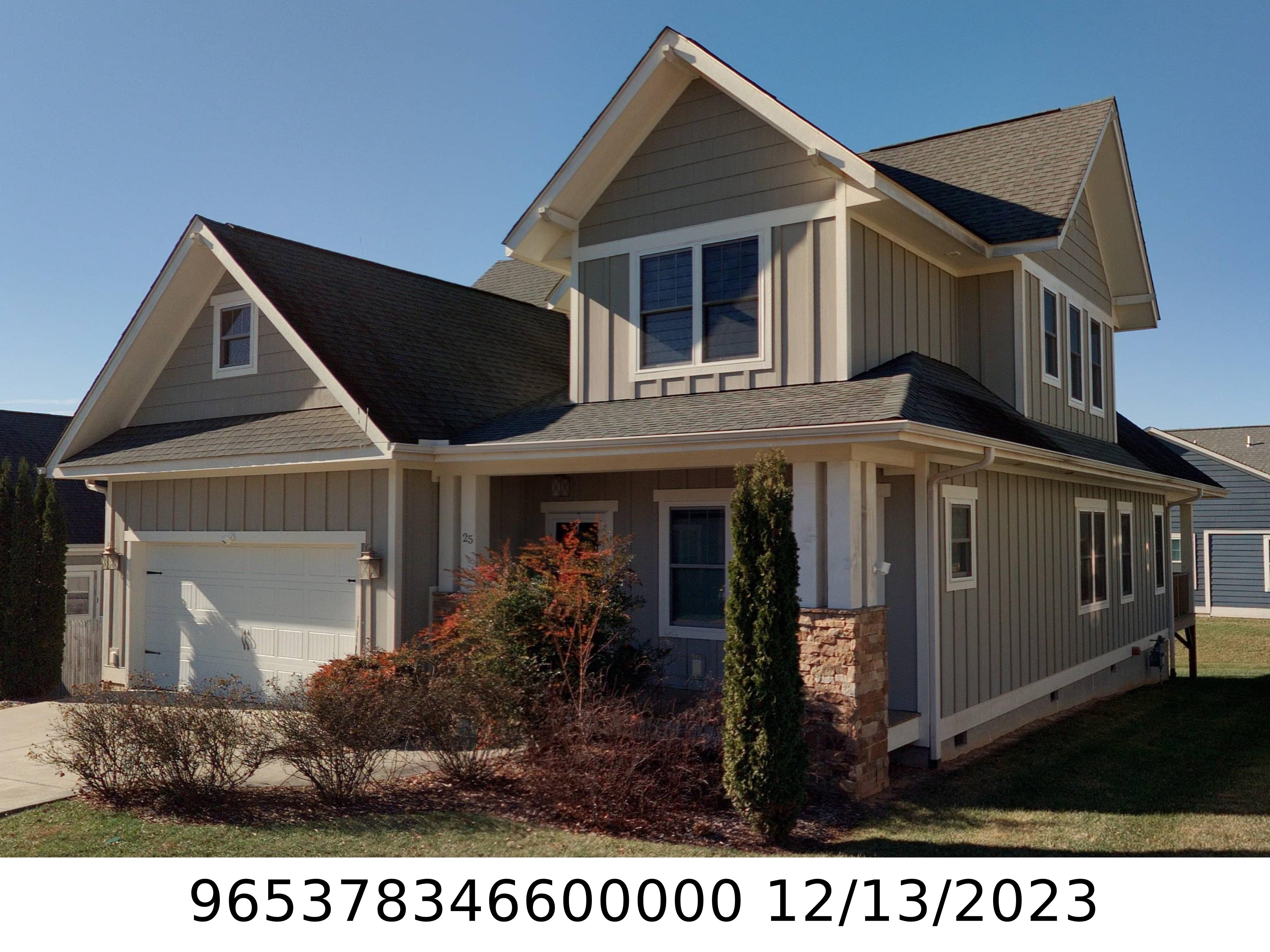 A picture of the property located at 25 HYDE PARK PL, ARDEN NC 28704.