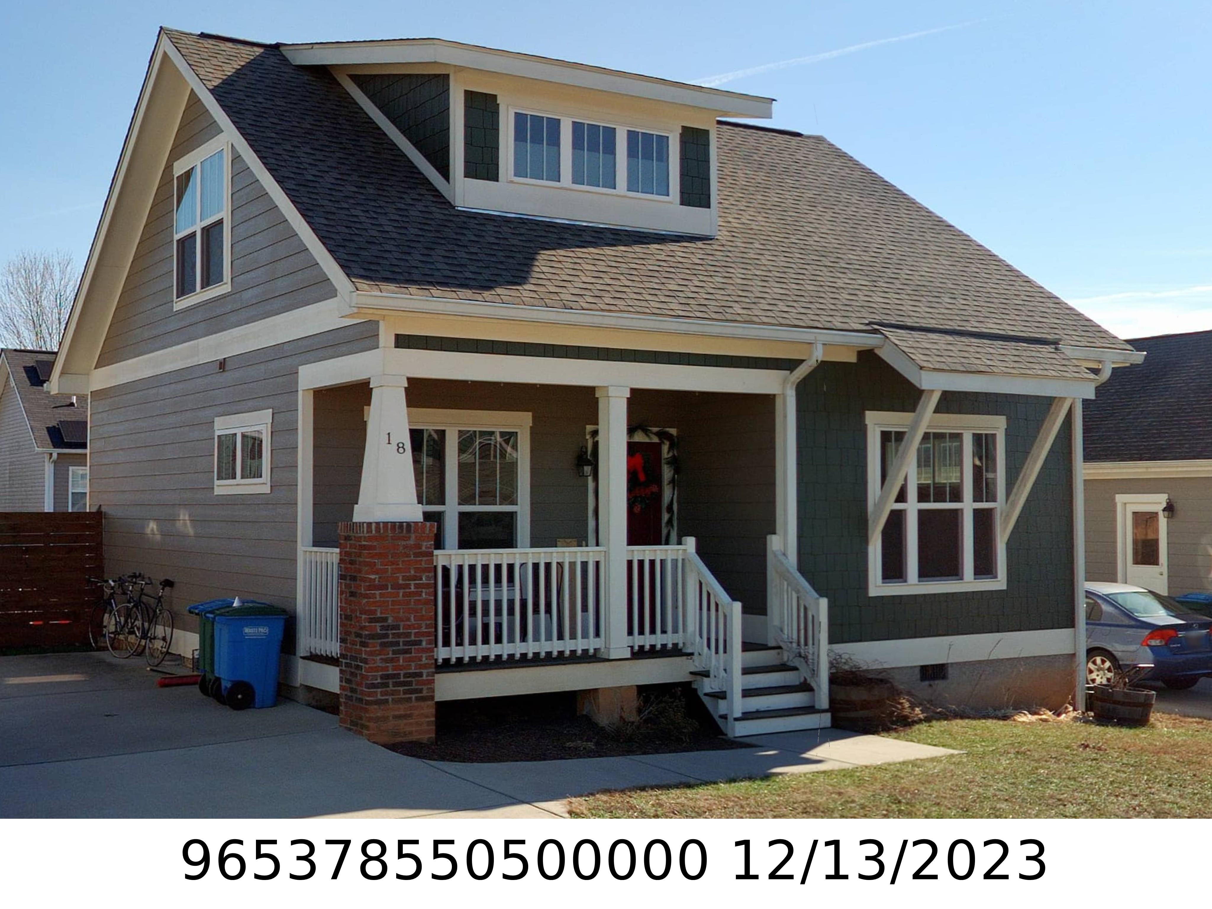 A picture of the property located at 18 HYDE PARK PL, ARDEN NC 28704.