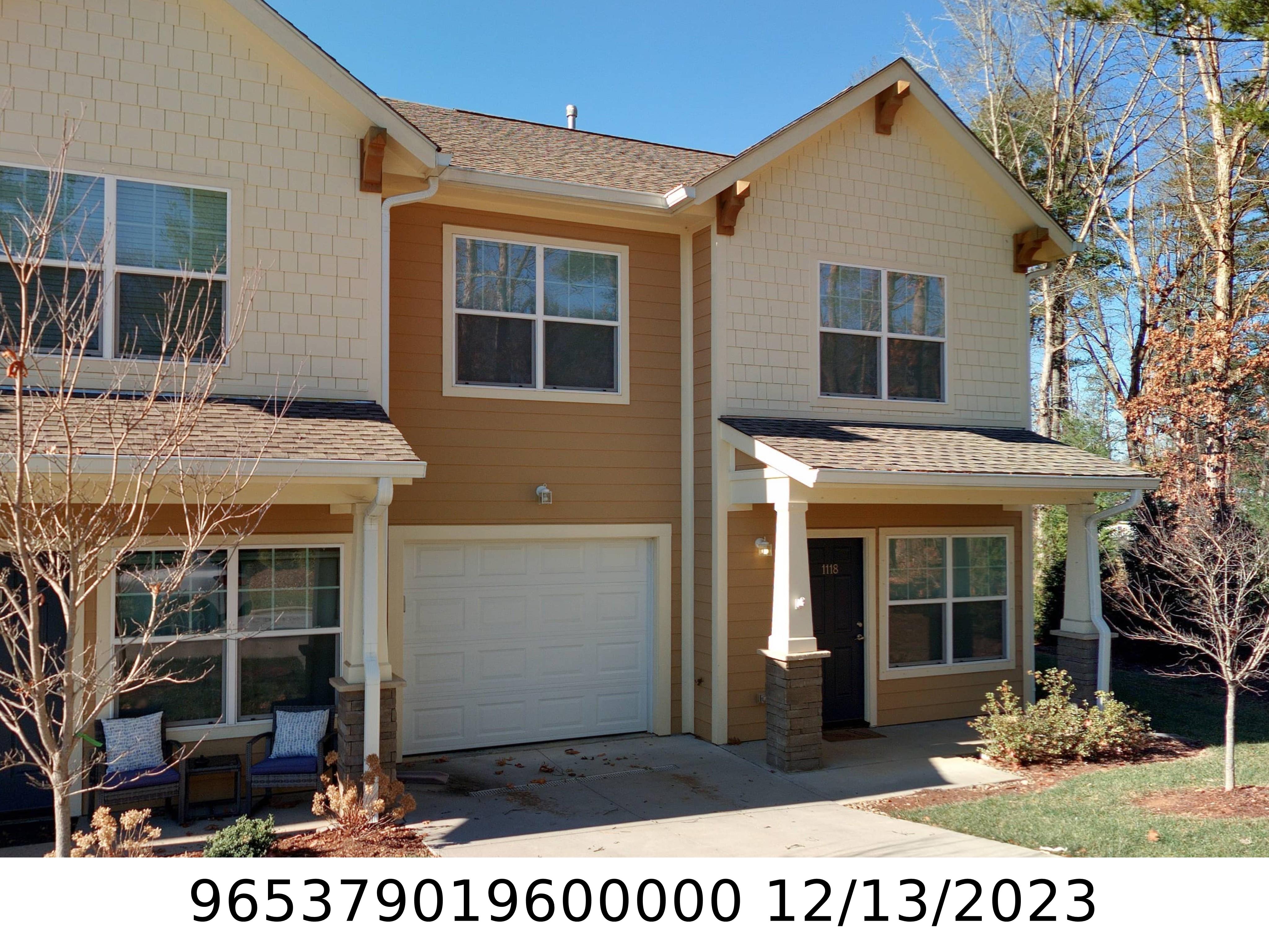 A picture of the property located at 1118 LYNWOOD FOREST RD, ARDEN NC 28704.