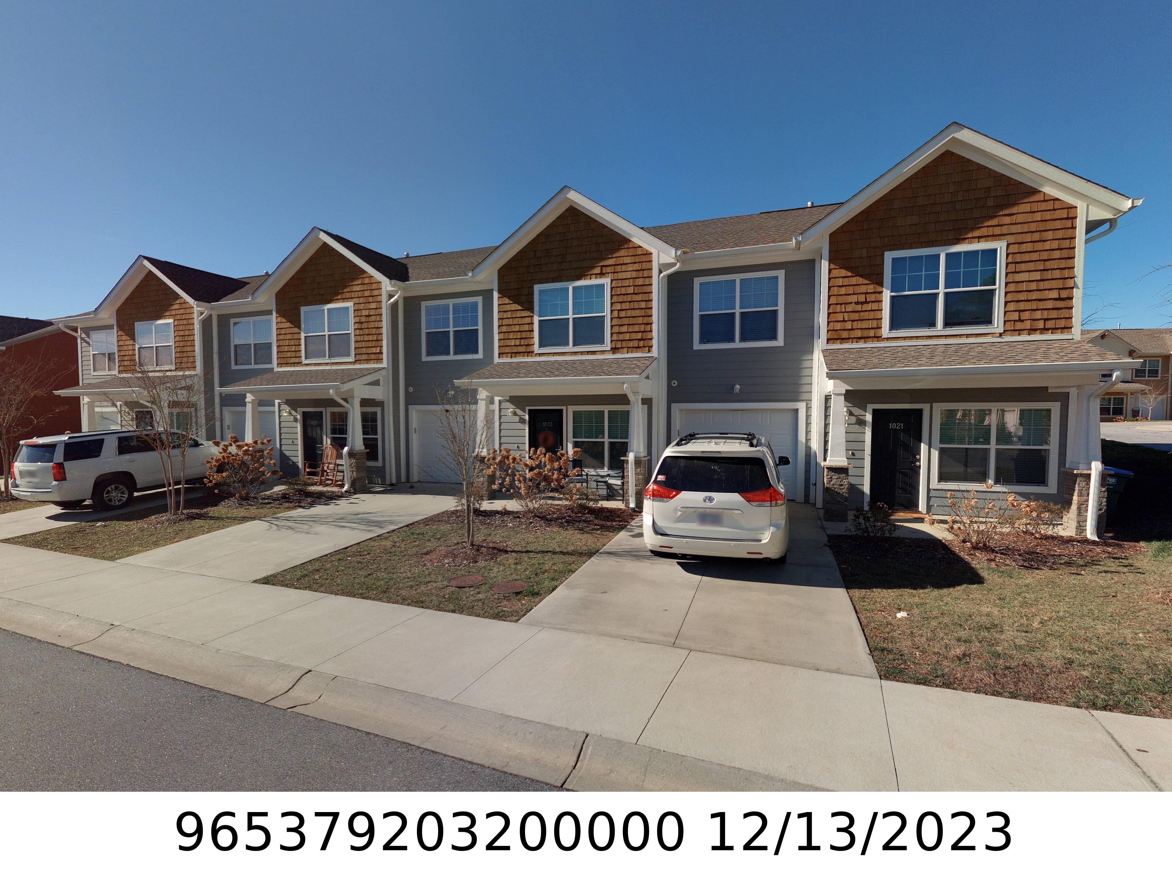 A picture of the property located at 1023 BALDWIN COMMONS DR, ARDEN NC 28704.