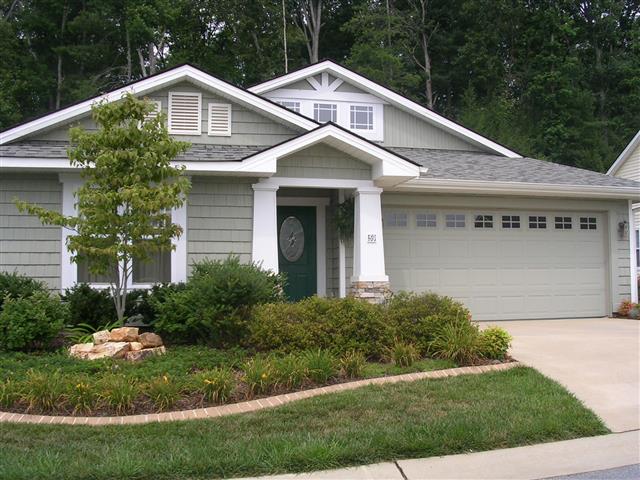 A picture of the property located at 59 SUNVIEW CIR, ARDEN NC 28704.