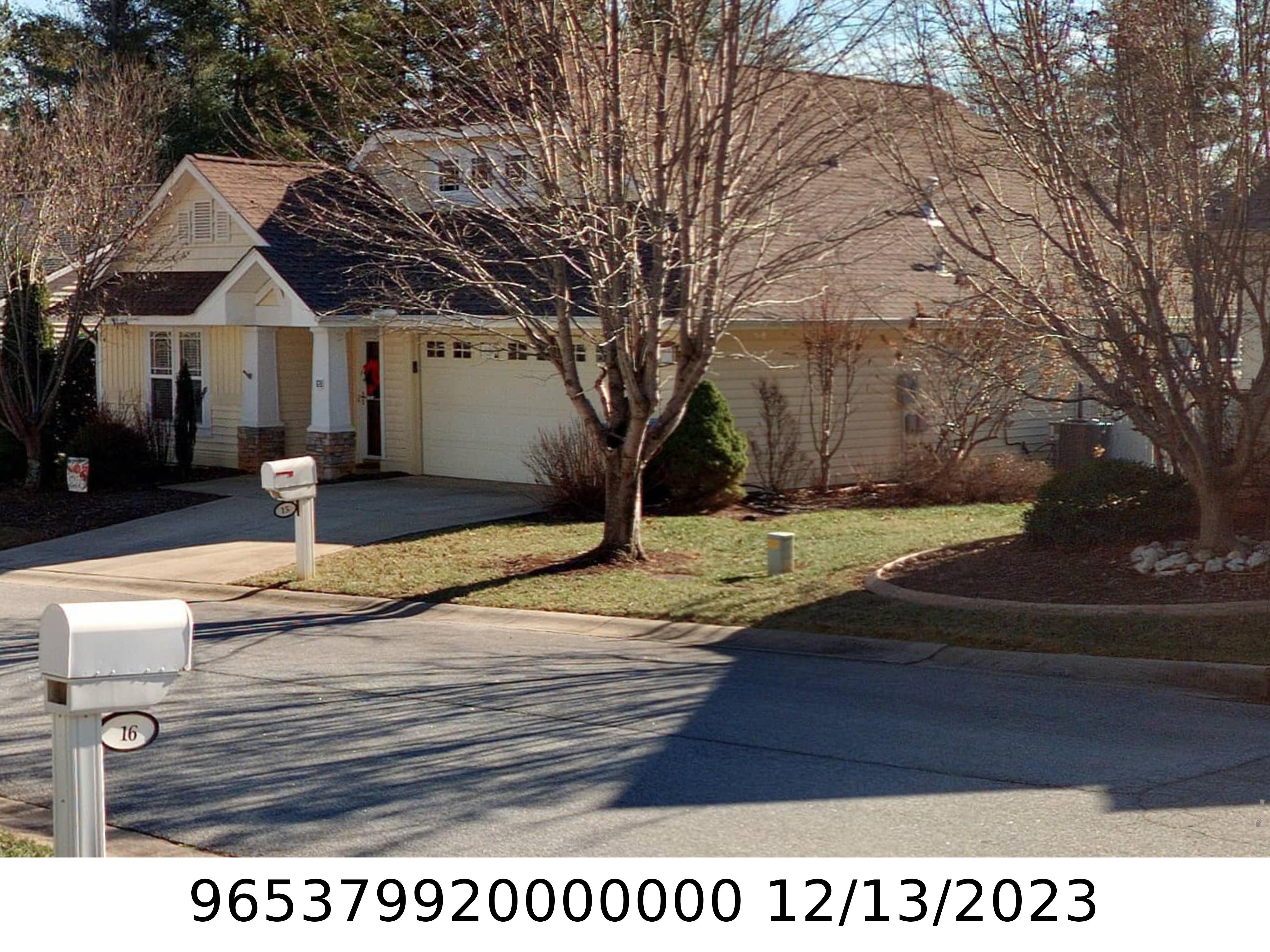 A picture of the property located at 17 SUNVIEW CIR, ARDEN NC 28704.