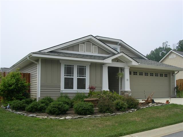 A picture of the property located at 46 SUNVIEW CIR, ARDEN NC 28704.