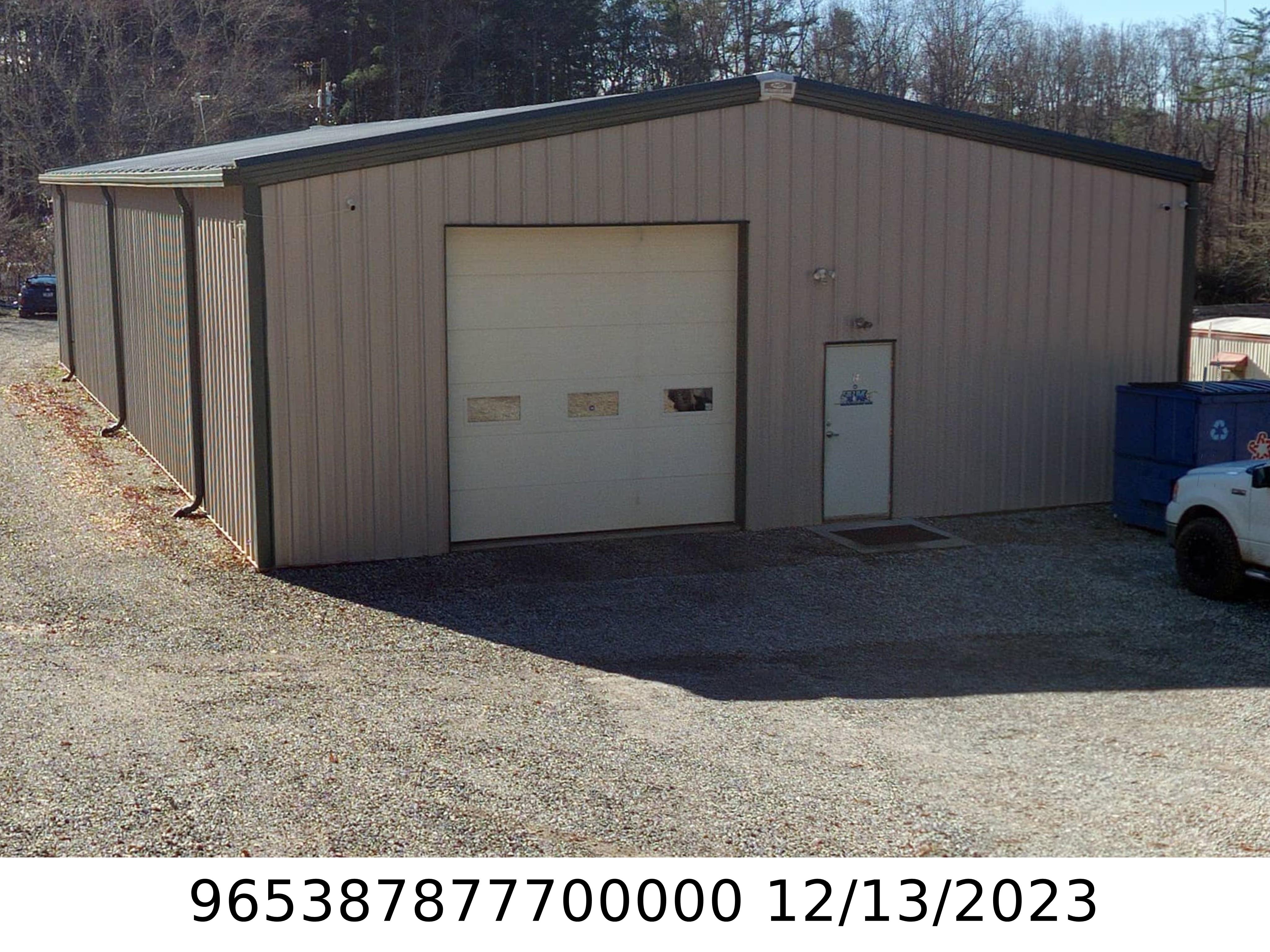 A picture of the property located at 14 MILESTONE DR, ARDEN NC 28704.