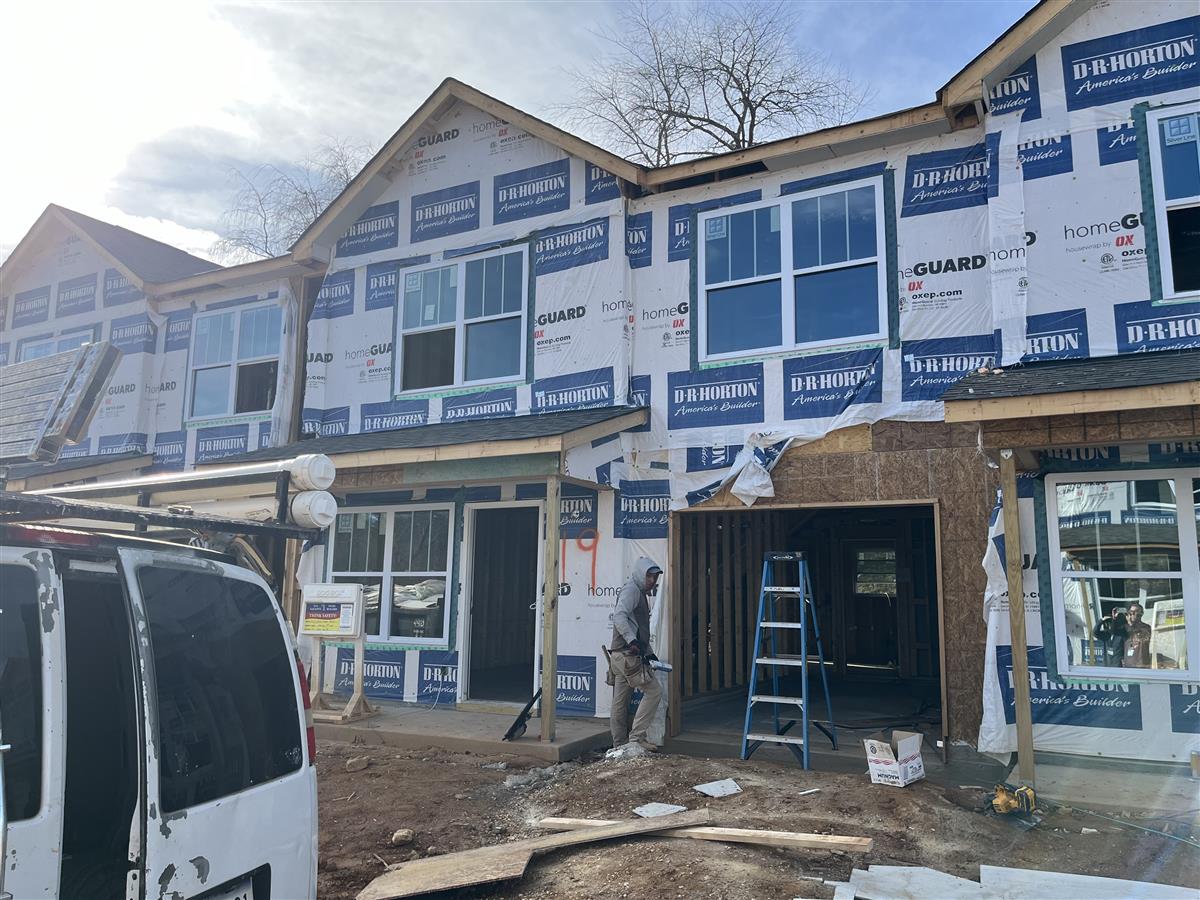 A picture of the property located at 27 VIRGINIA COMMONS DR, ARDEN NC 28704.