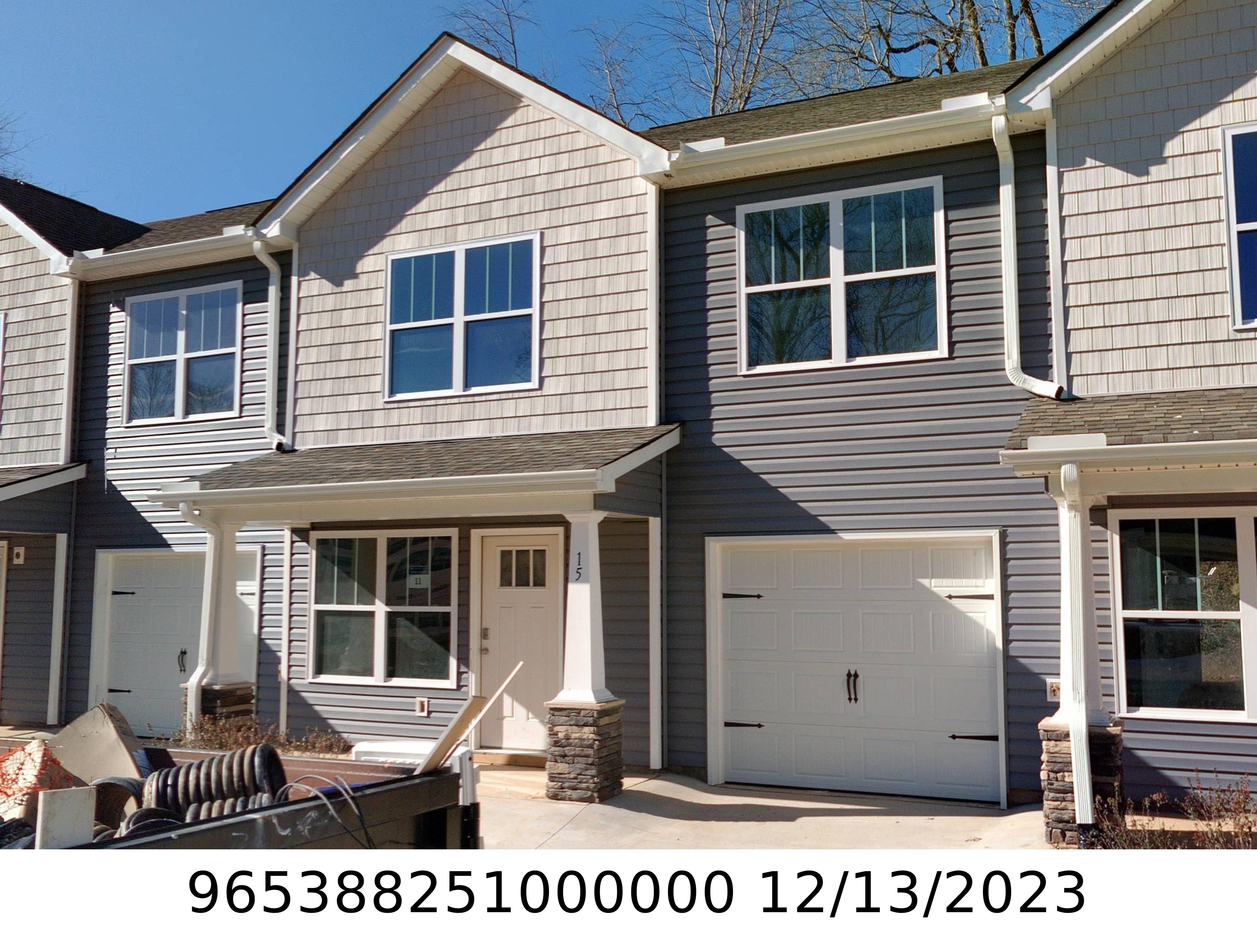 A picture of the property located at 15 VIRGINIA COMMONS DR, ARDEN NC 28704.