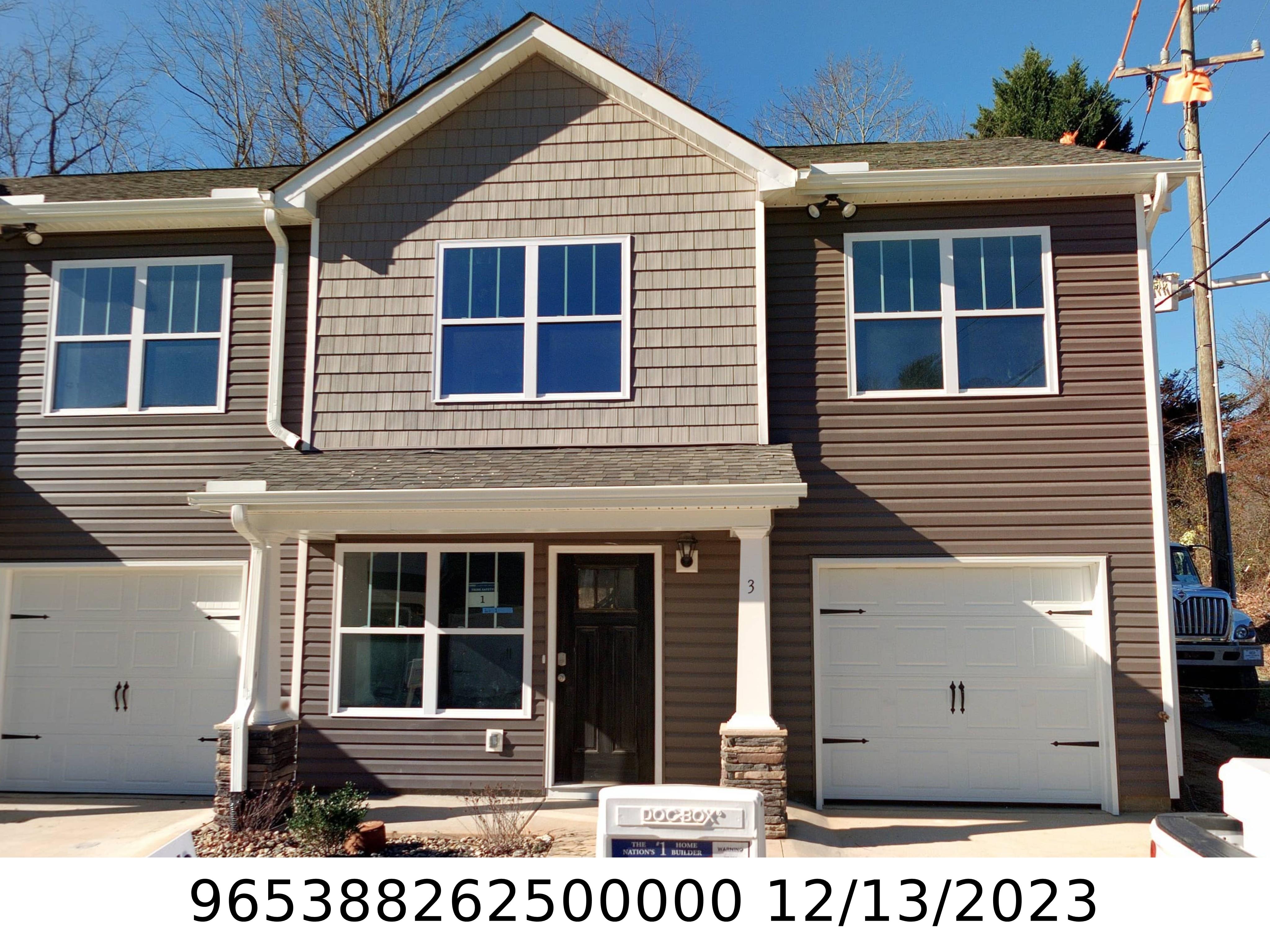 A picture of the property located at 3 VIRGINIA COMMONS DR, ARDEN NC 28704.