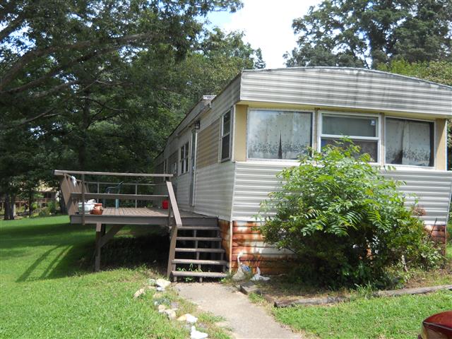 A picture of the property located at 16 FIELDTOP LN, ARDEN NC 28704.