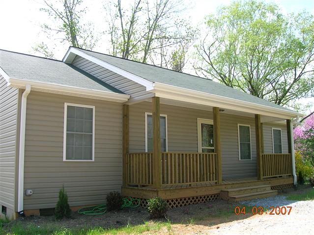 A picture of the property located at 101 LOWER FIELD DR, ARDEN NC 28704.