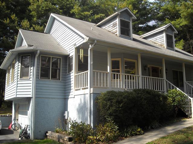 A picture of the property located at 28 MEADOWS CIR, ARDEN NC 28704.