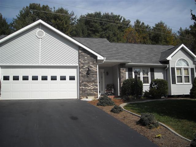 A picture of the property located at 14 MEADOWS CIR, ARDEN NC 28704.