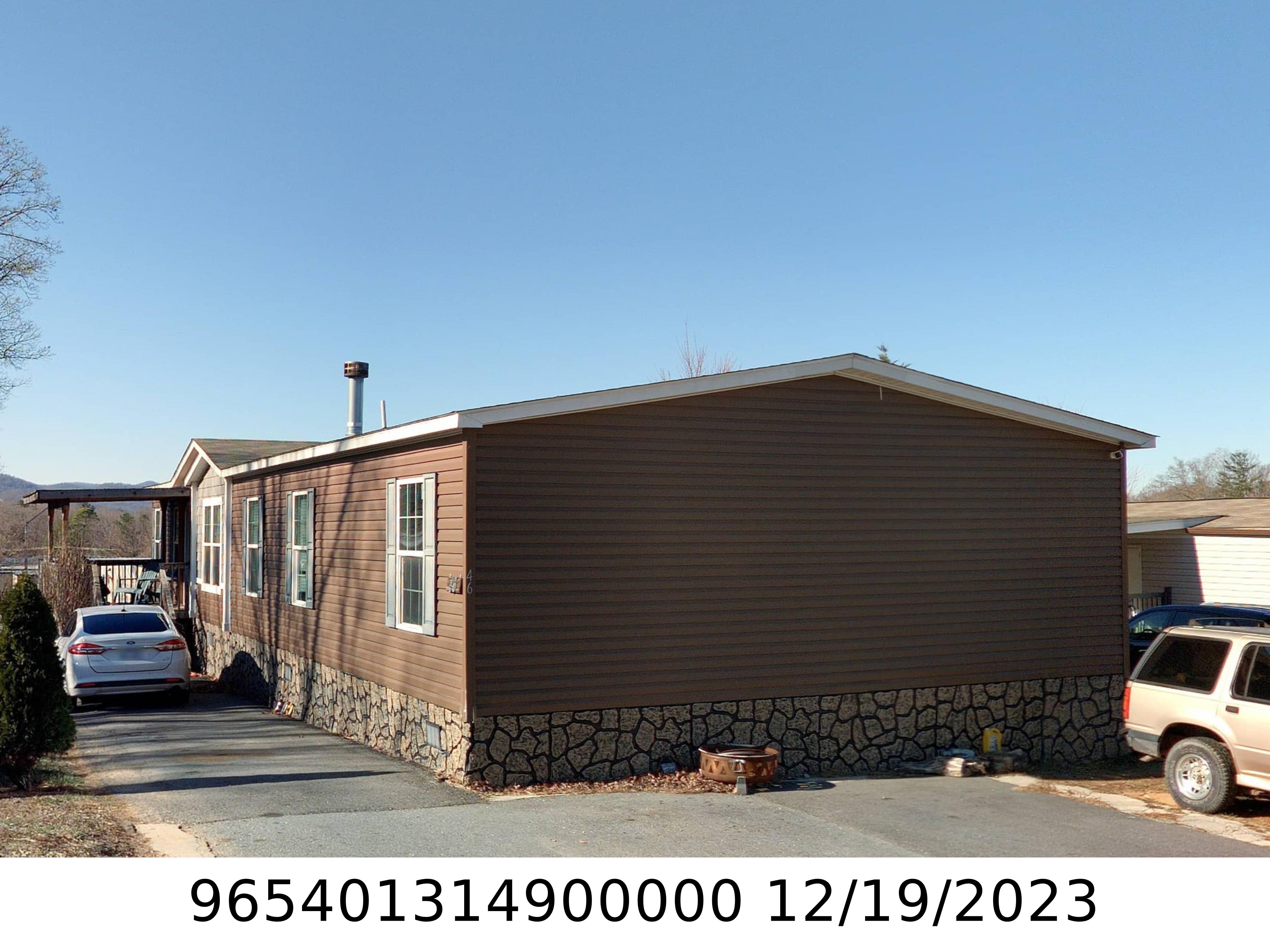 A picture of the property located at 46 ROLLINS DR, ARDEN NC 28704.