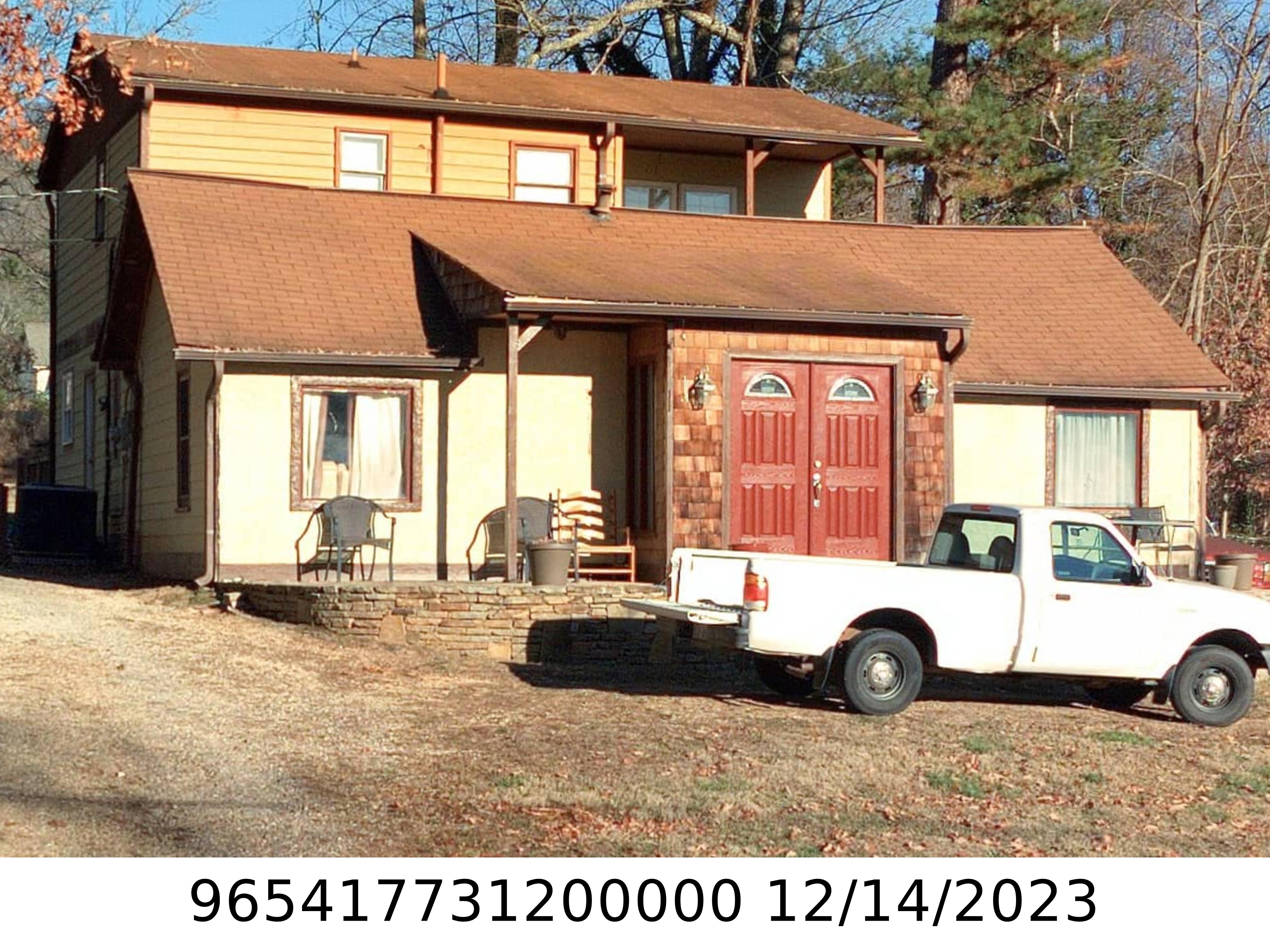 A picture of the property located at 7 N BLAKE DR, ARDEN NC 28704.