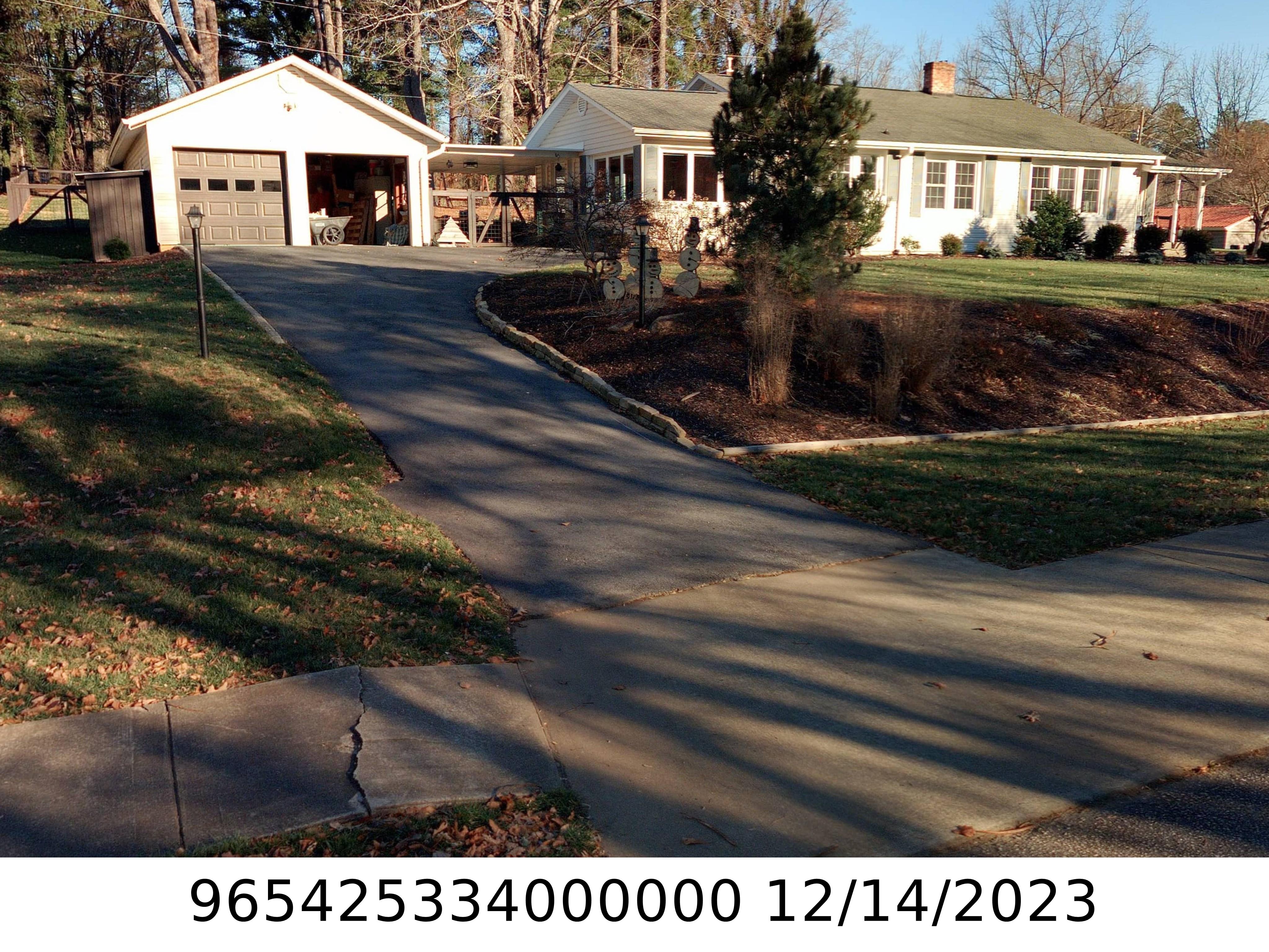 A picture of the property located at 155 BLAKE DR, ARDEN NC 28704.