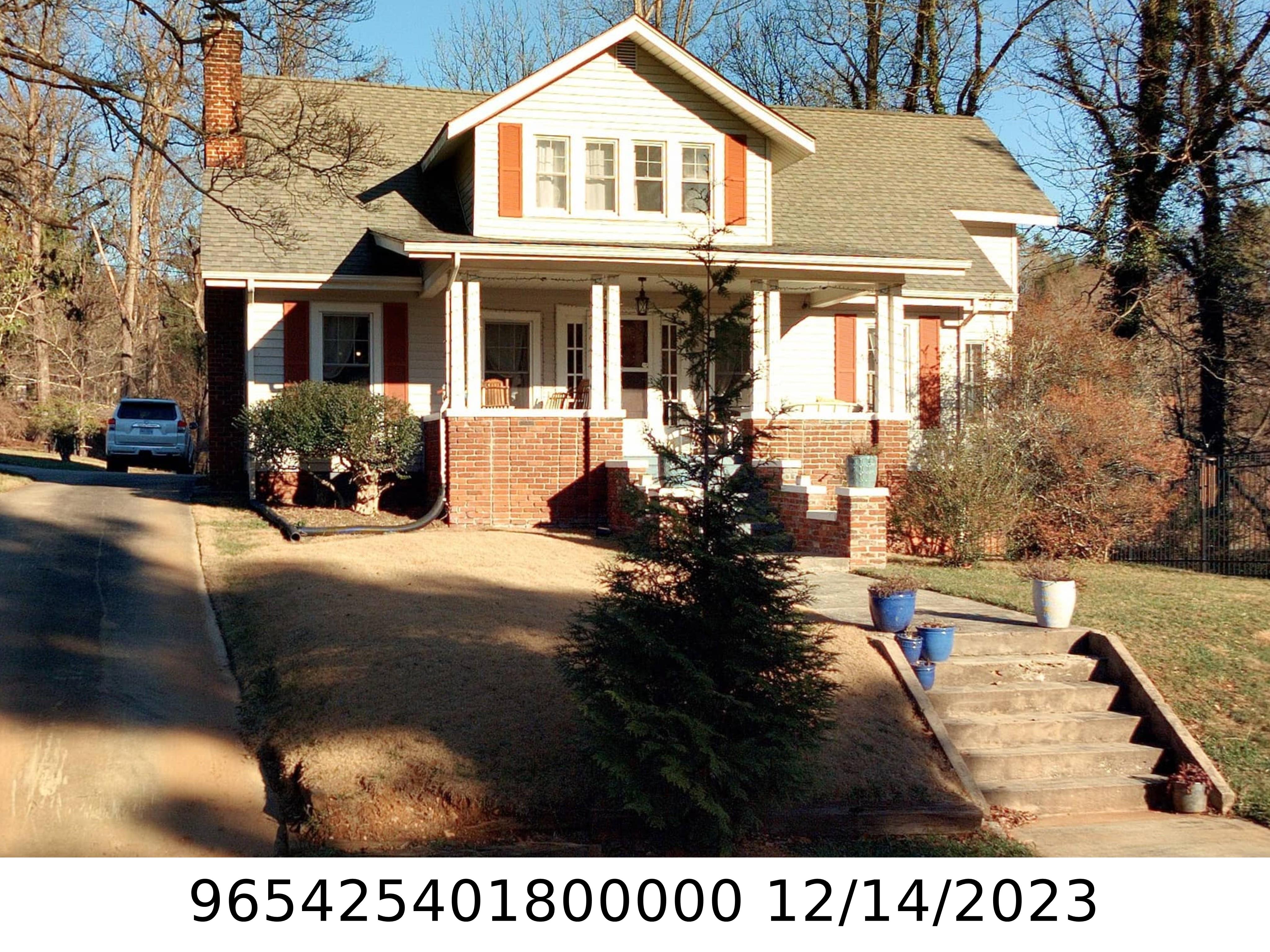A picture of the property located at 181 BLAKE DR, ARDEN NC 28704.