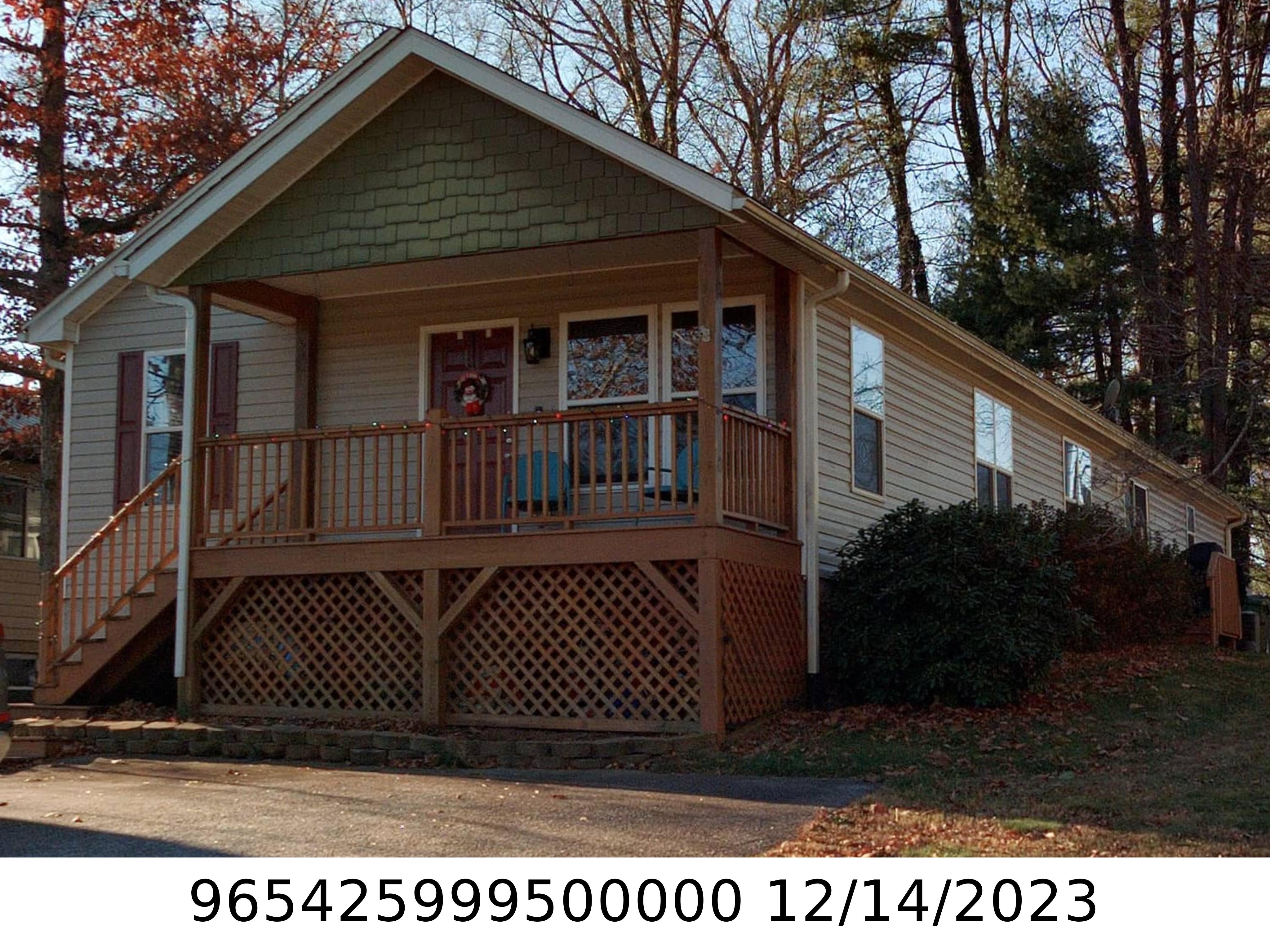 A picture of the property located at 153 SYCAMORE DR, ARDEN NC 28704.