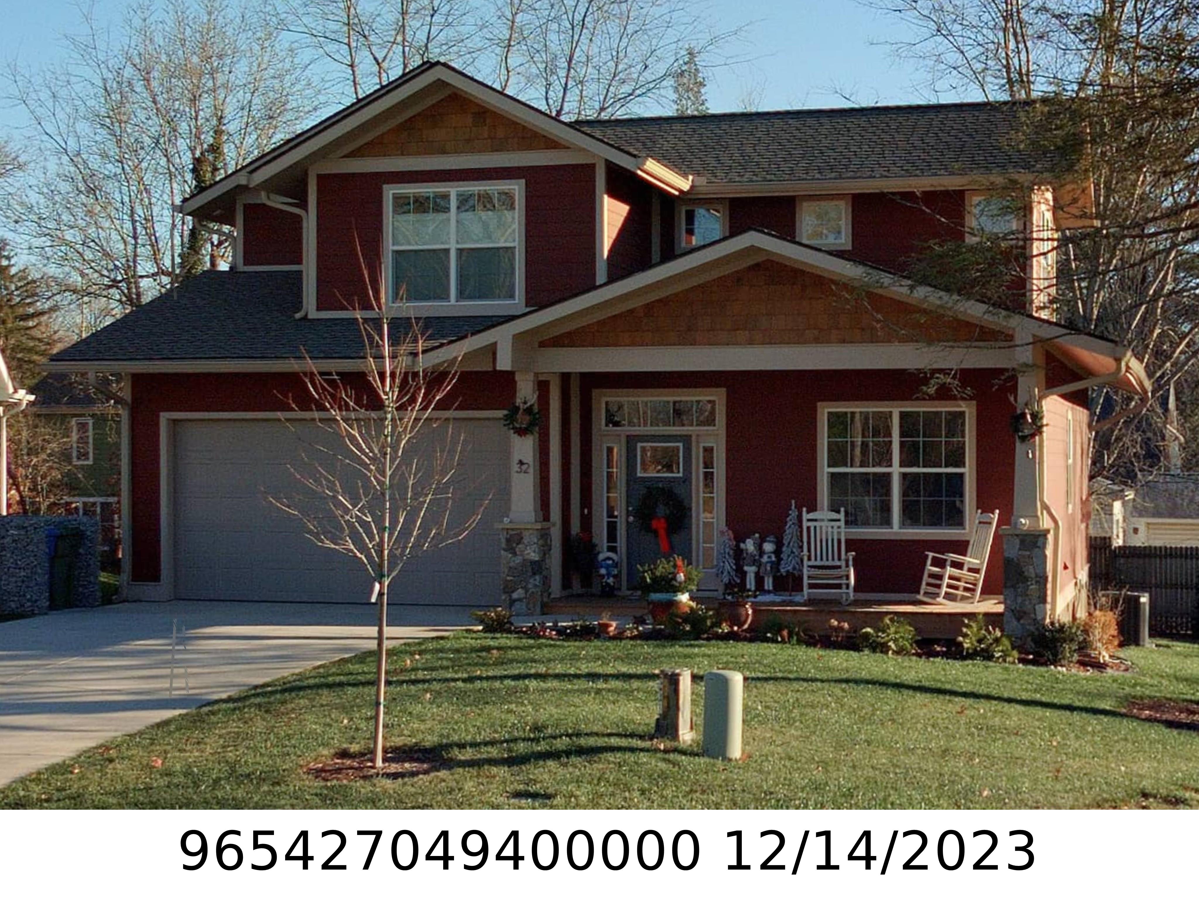 A picture of the property located at 32 REAGAN RUN CT, ARDEN NC 28704.