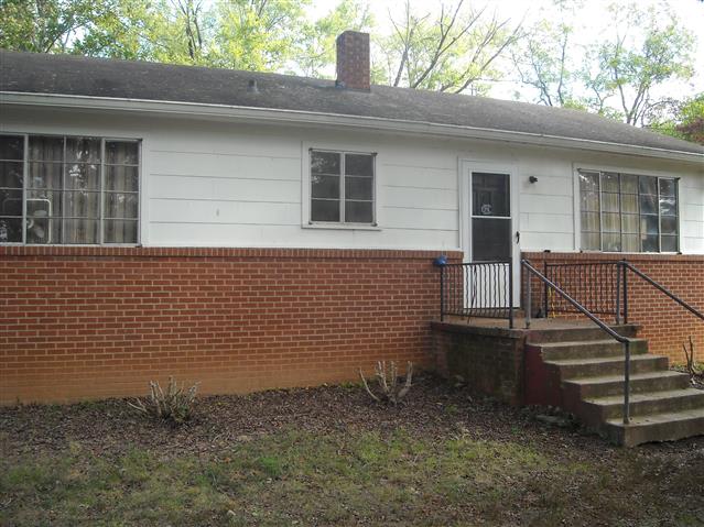 A picture of the property located at 95 BIRCH LANE EXT ASHEVILLE NC.
