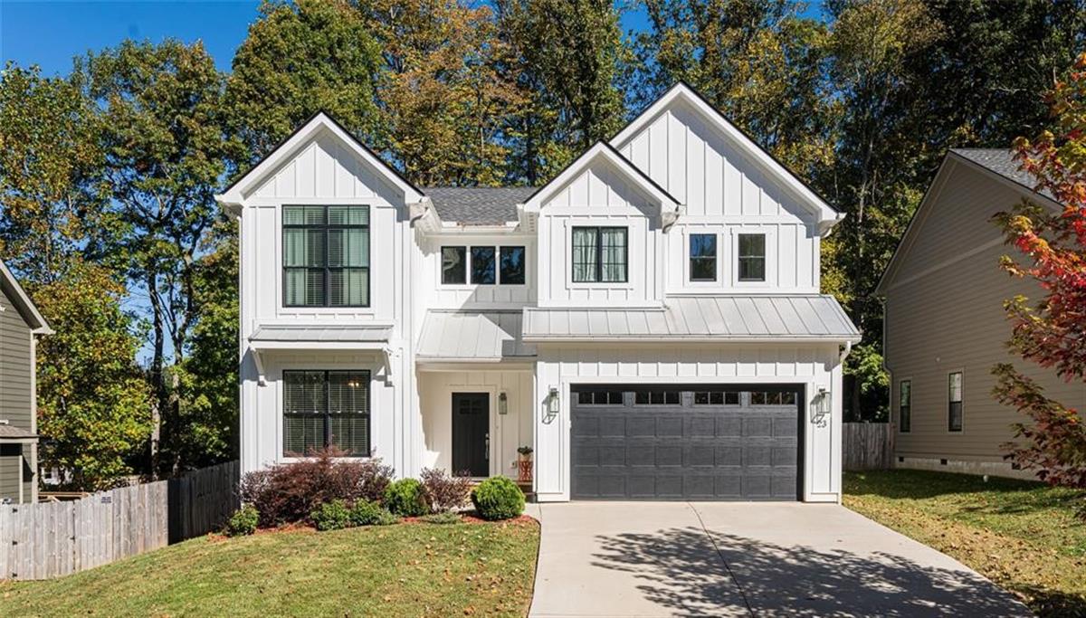 A picture of the property located at 23 MYRTLE LEE CV, ARDEN NC 28704.