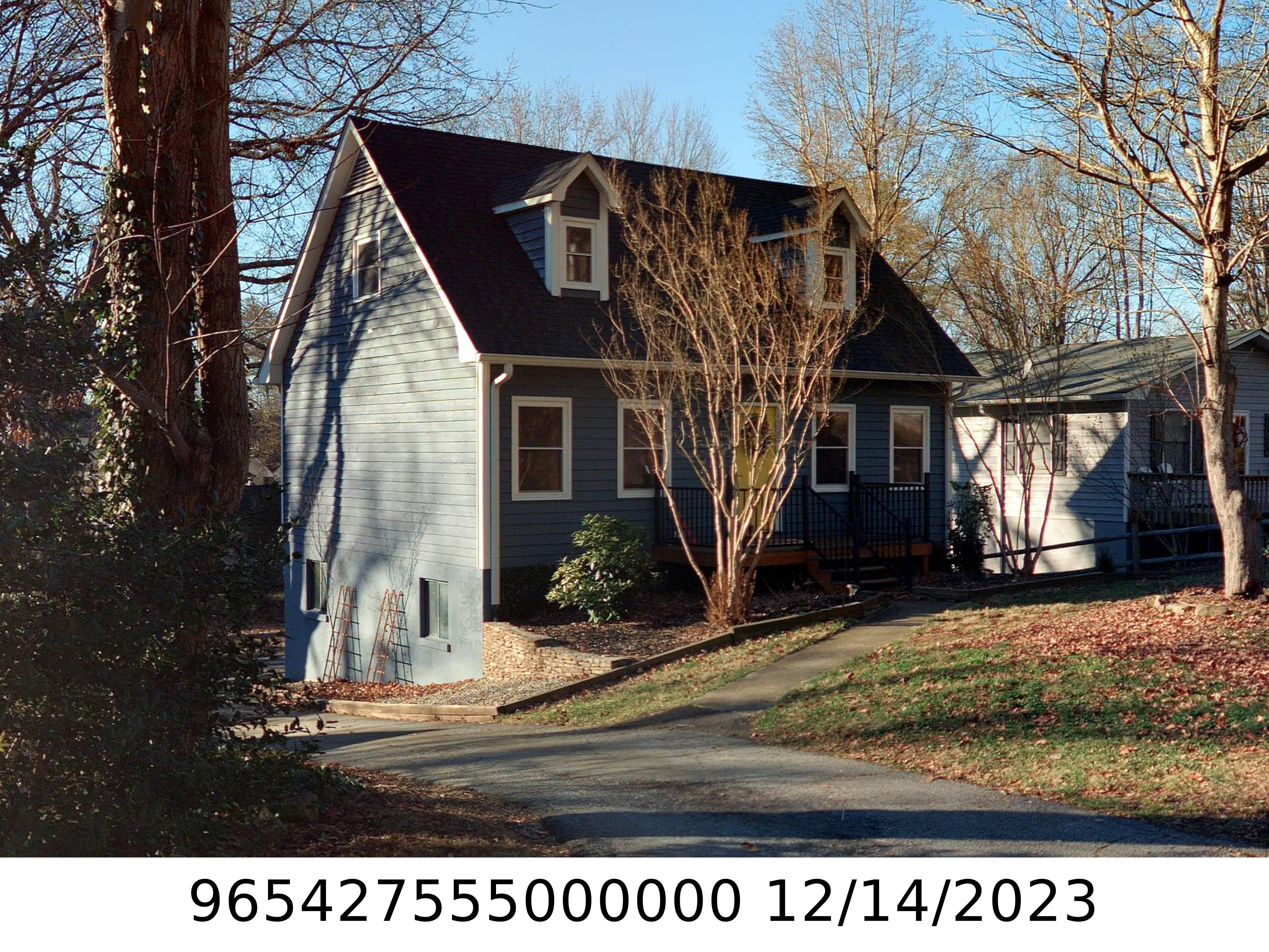 A picture of the property located at 147 BIRCH LN, ARDEN NC 28704.