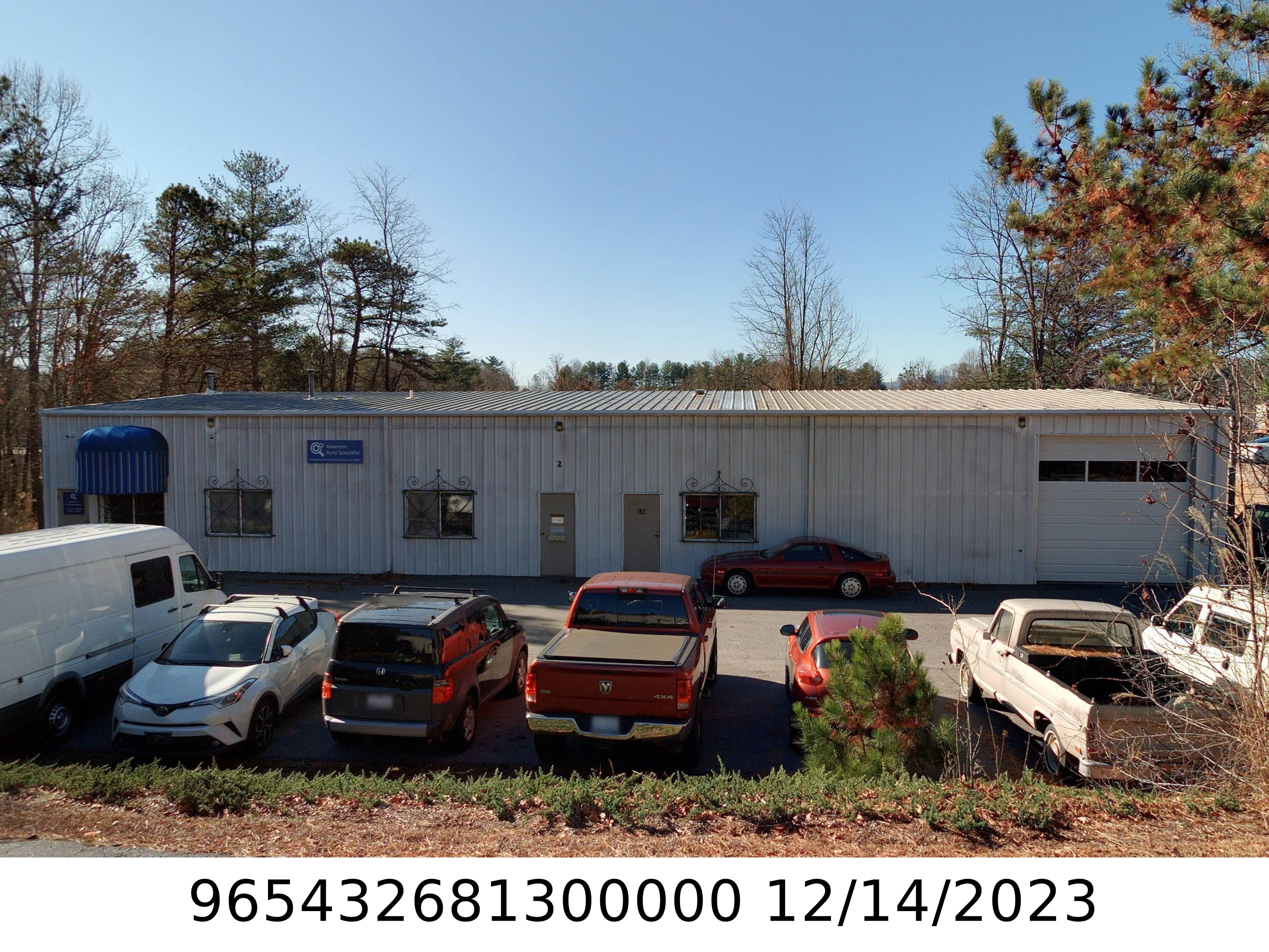 A picture of the property located at 2 WINNER CIR, ARDEN NC 28704.