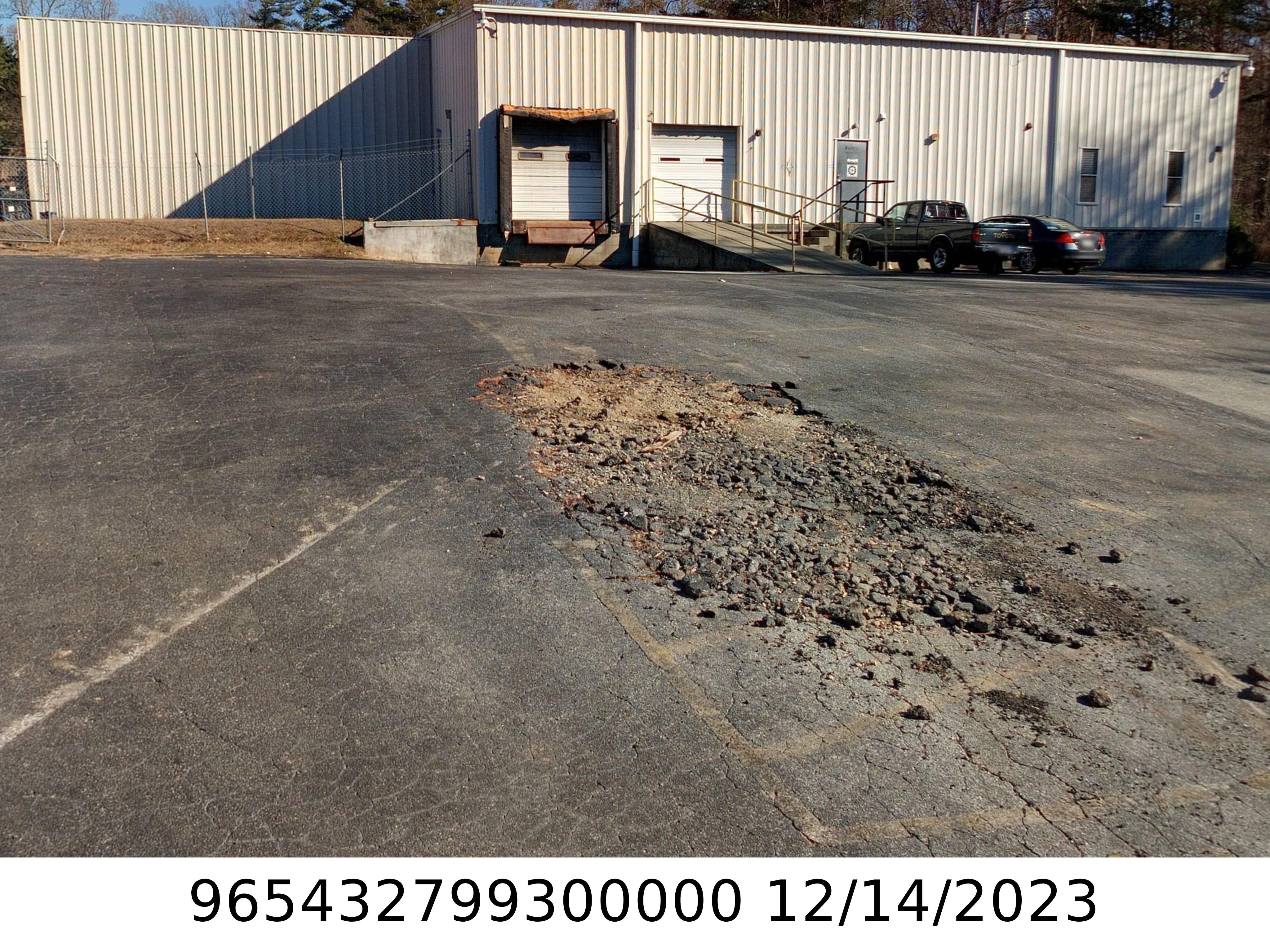 A picture of the property located at 3 WINNER CIR, ARDEN NC 28704.