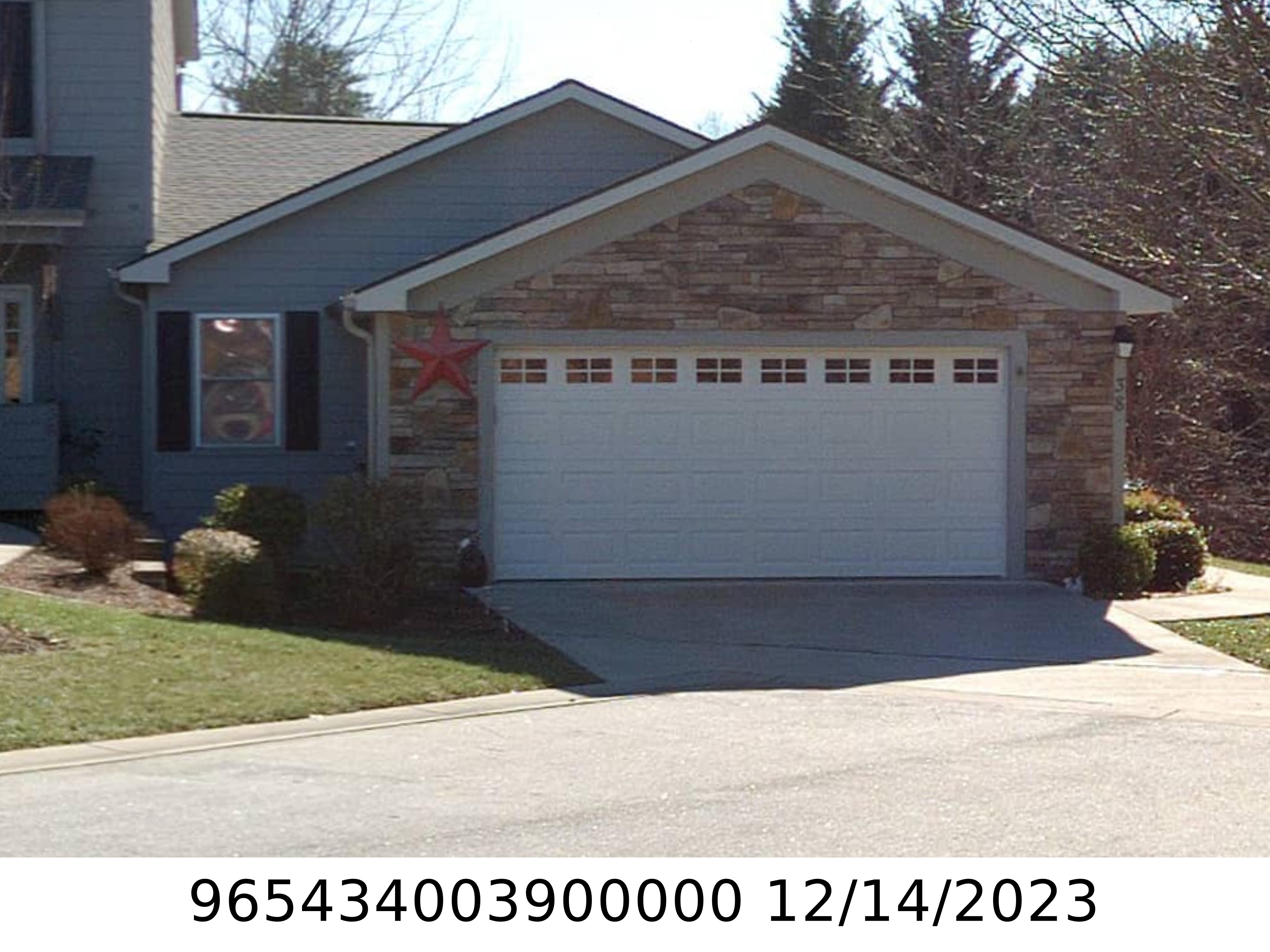 A picture of the property located at 38 HOLIDAY DR, ARDEN NC 28704.