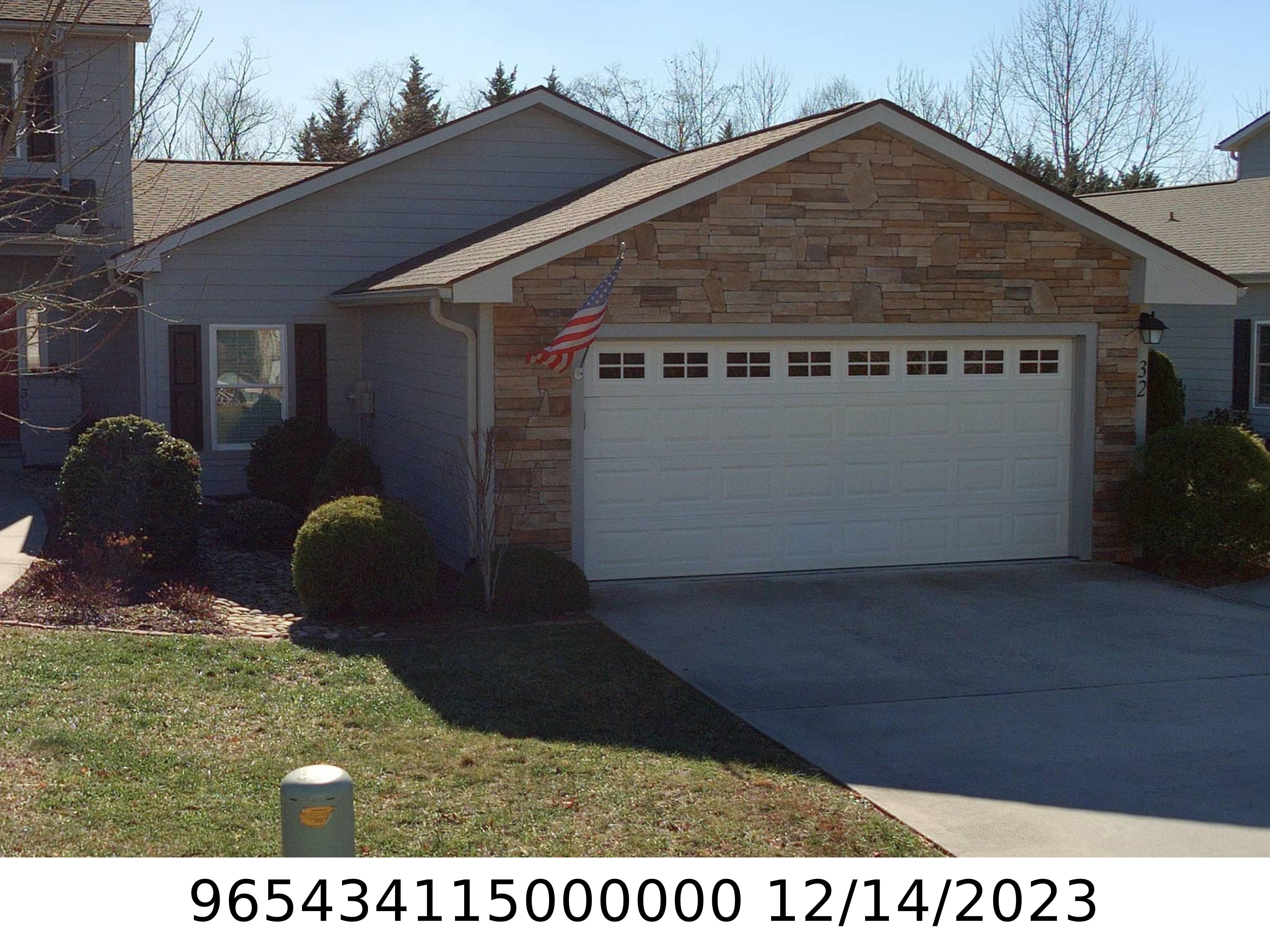 A picture of the property located at 32 HOLIDAY DR, ARDEN NC 28704.