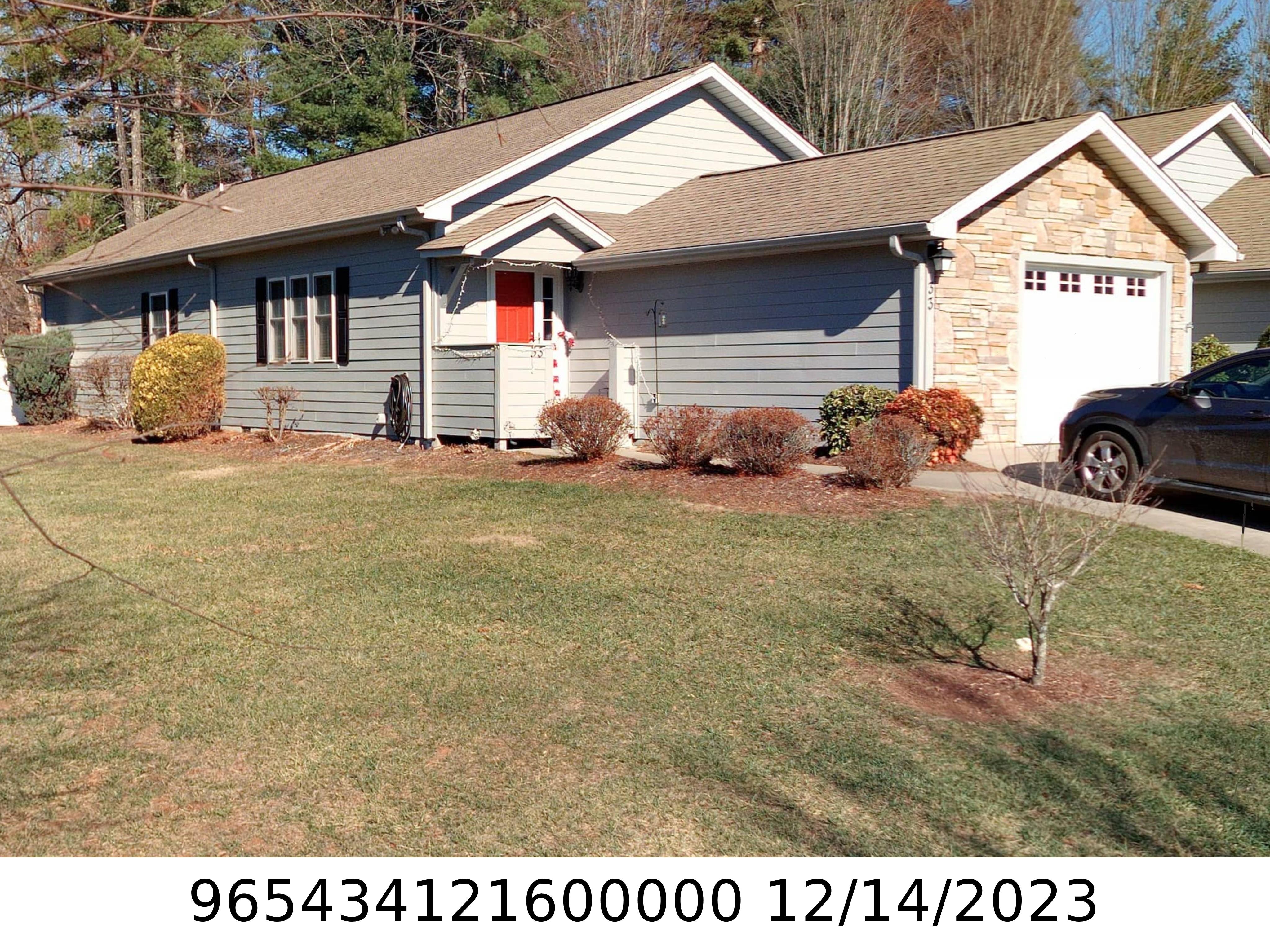 A picture of the property located at 33 HOLIDAY DR, ARDEN NC 28704.