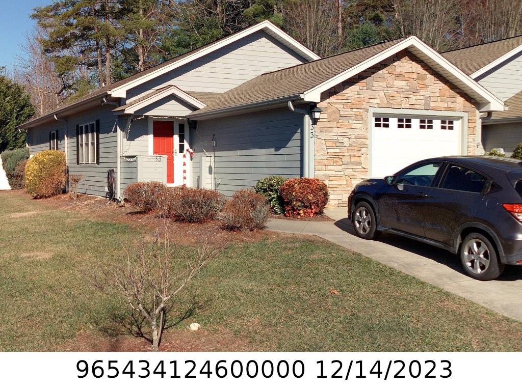A picture of the property located at 31 HOLIDAY DR, ARDEN NC 28704.