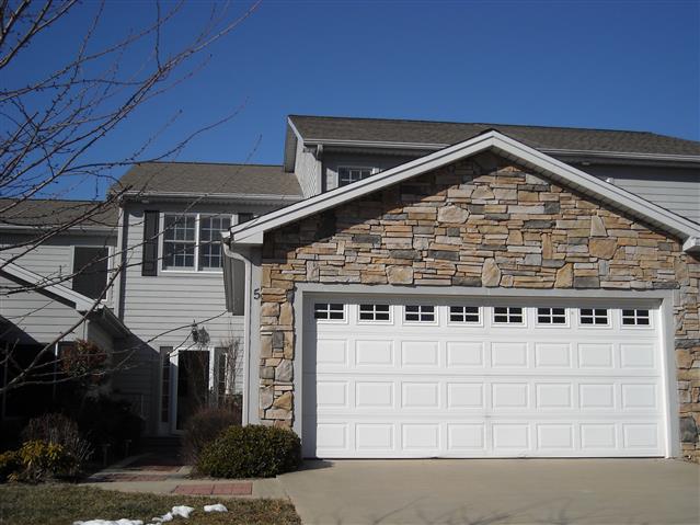 A picture of the property located at 5 HOLIDAY DR, ARDEN NC 28704.