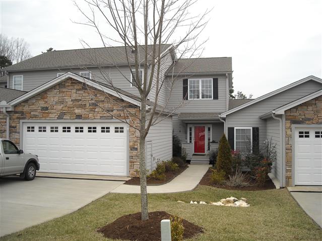 A picture of the property located at 6 HOLIDAY DR, ARDEN NC 28704.