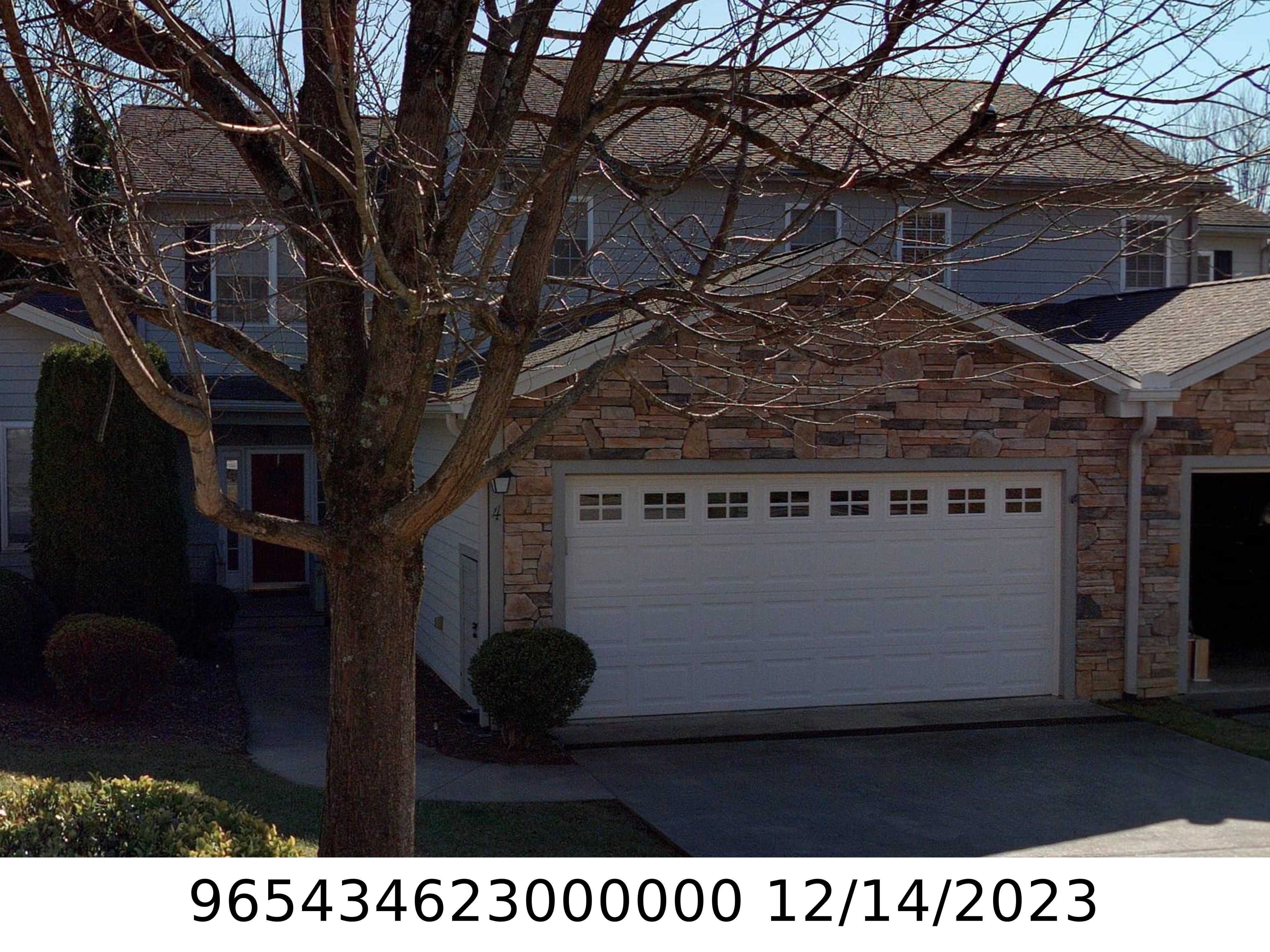 A picture of the property located at 4 HOLIDAY DR, ARDEN NC 28704.
