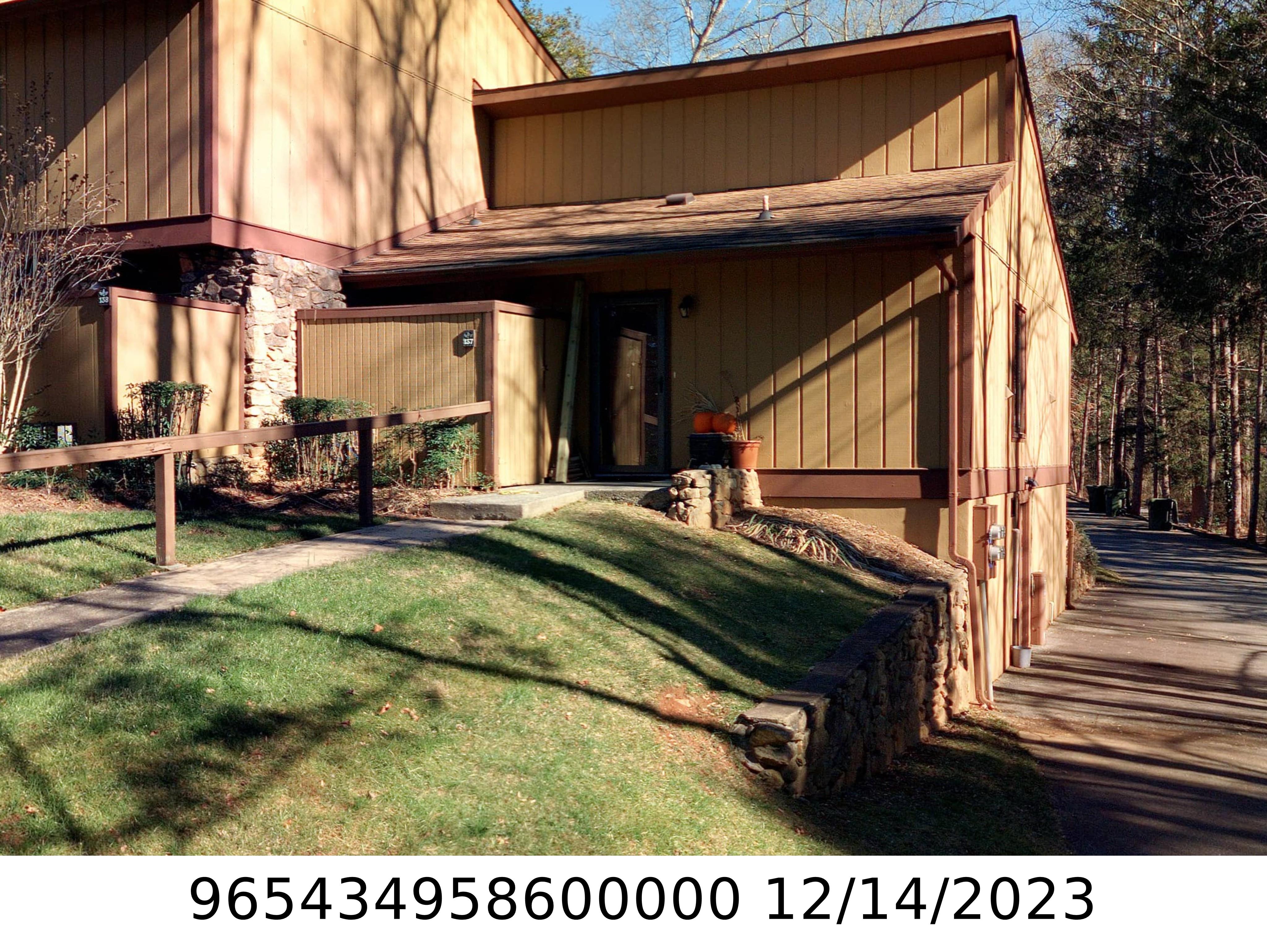 A picture of the property located at 137 COLONY DR, ARDEN NC 28704.