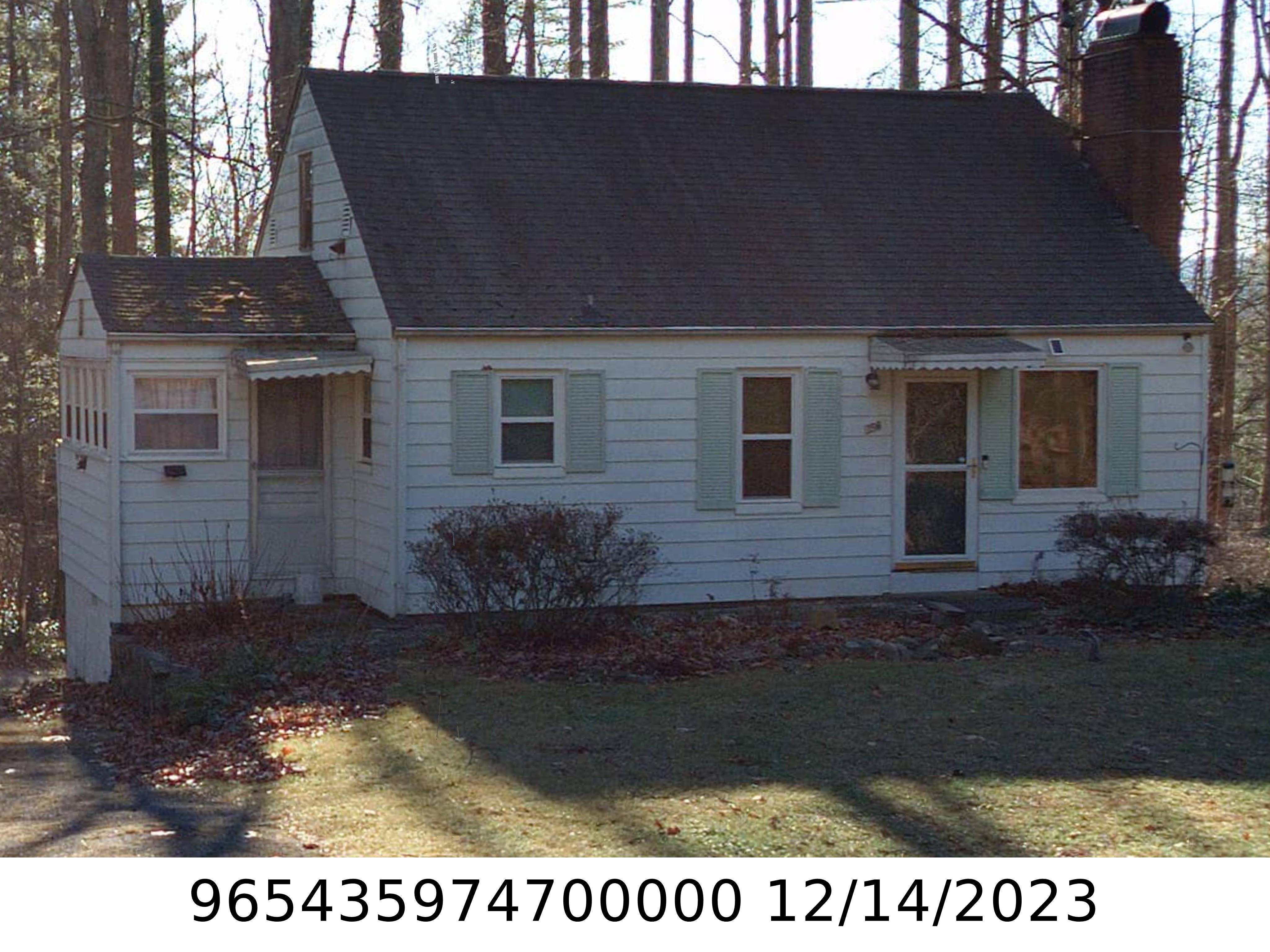 A picture of the property located at 256 SYCAMORE DR, ARDEN NC 28704.