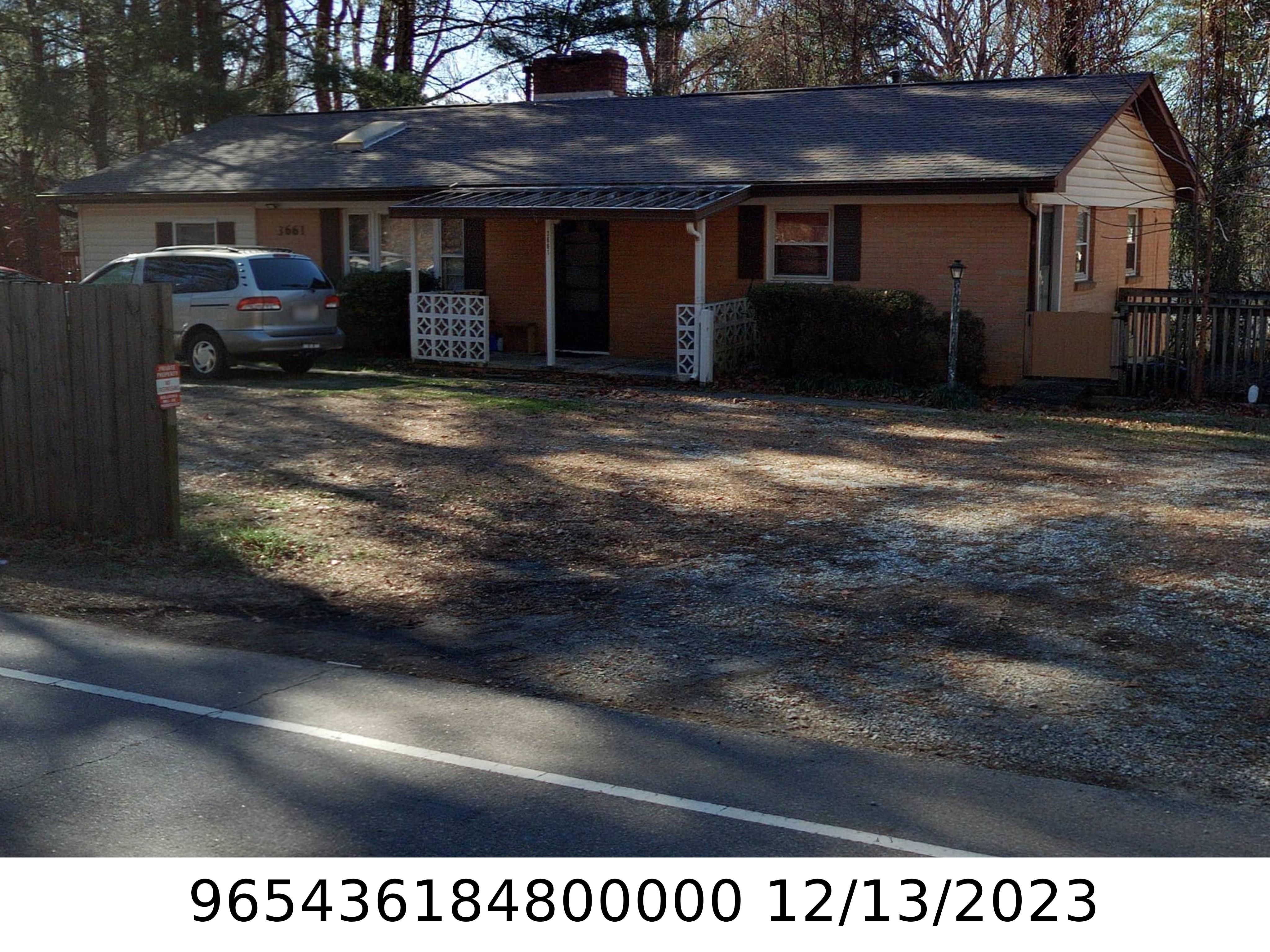 A picture of the property located at 3661 SWEETEN CREEK RD, ARDEN NC 28704.