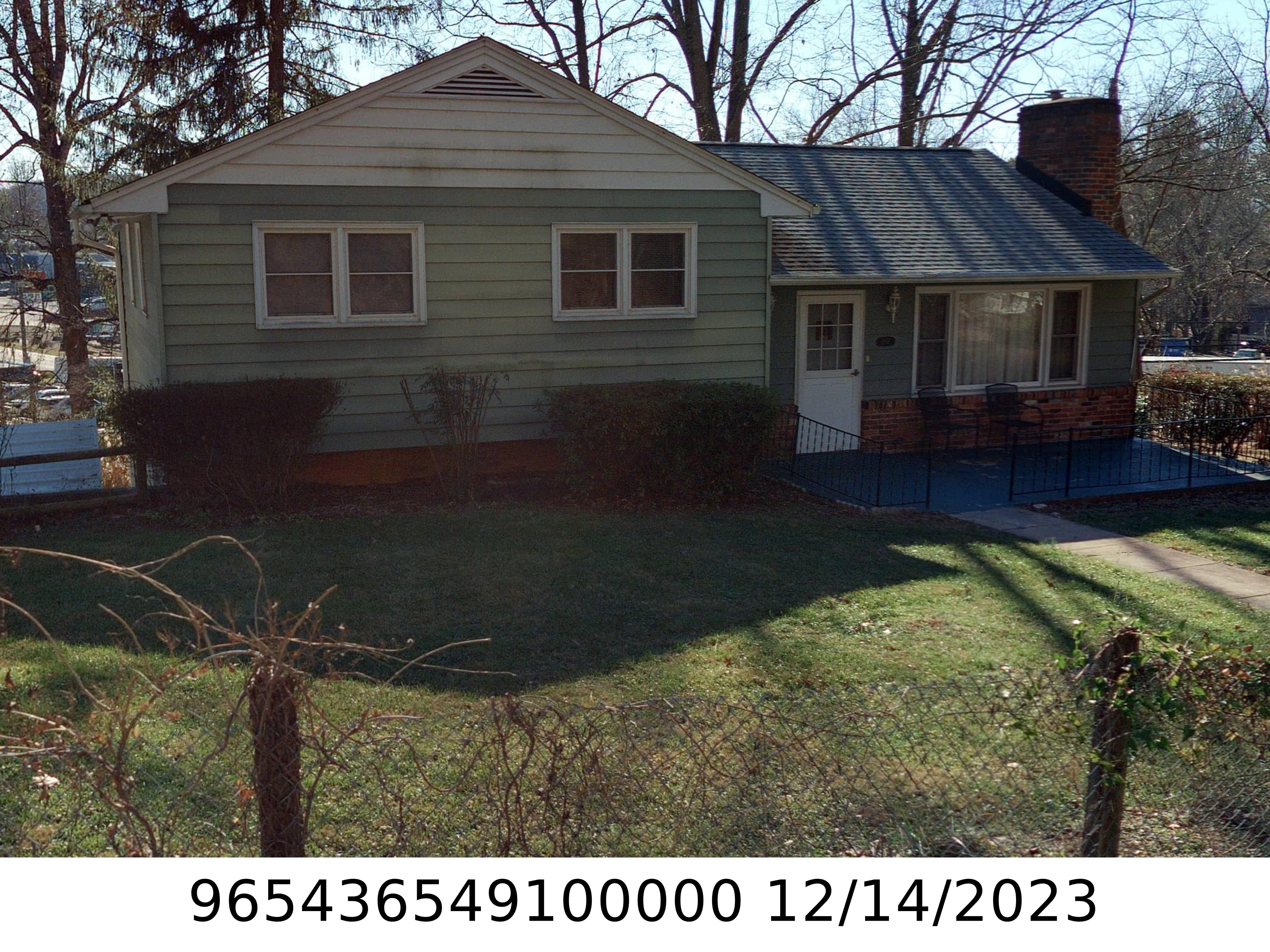 A picture of the property located at 206 ROYAL PINES DR, ARDEN NC 28704.