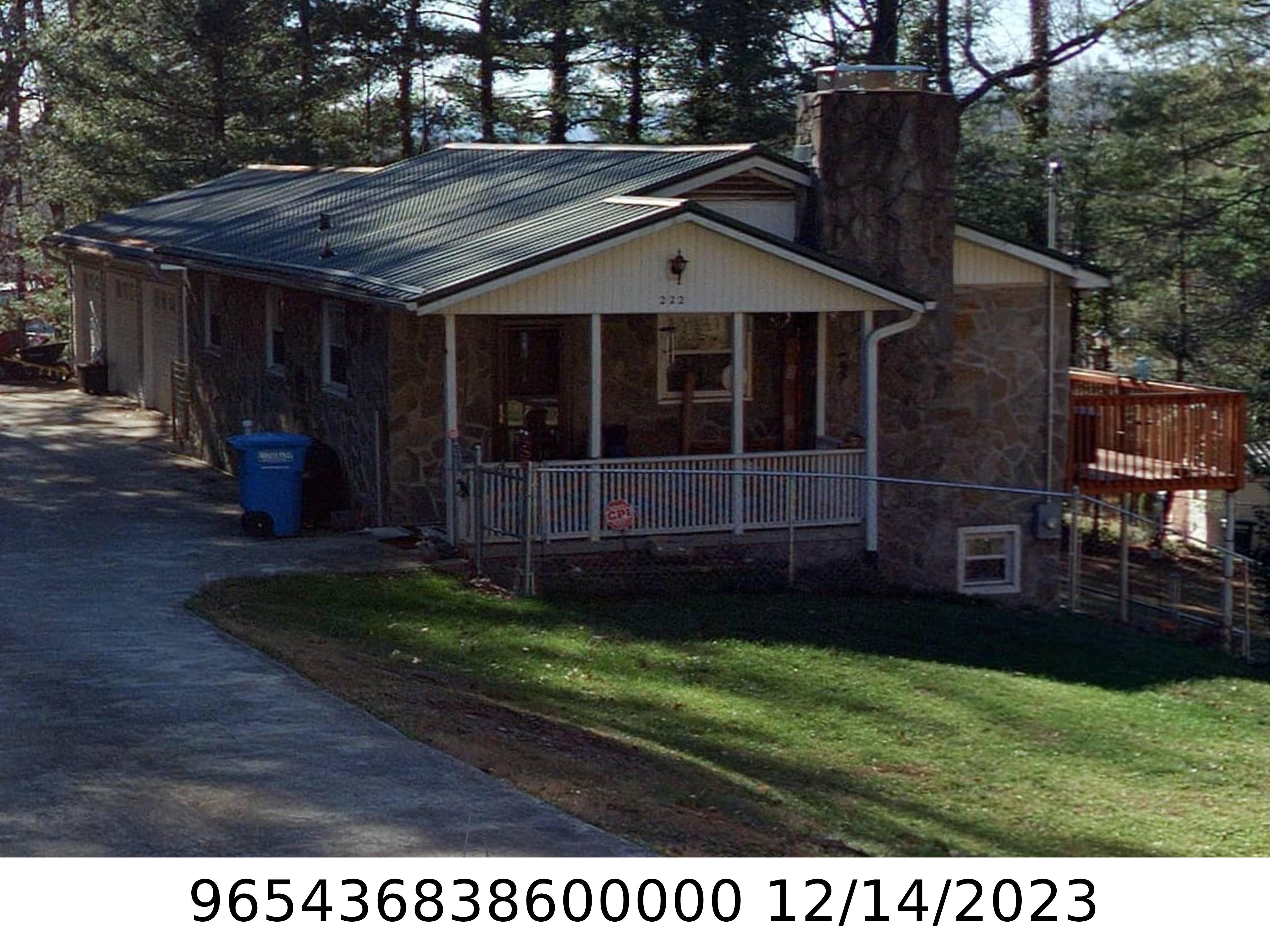A picture of the property located at 222 ROYAL PINES DR, ARDEN NC 28704.