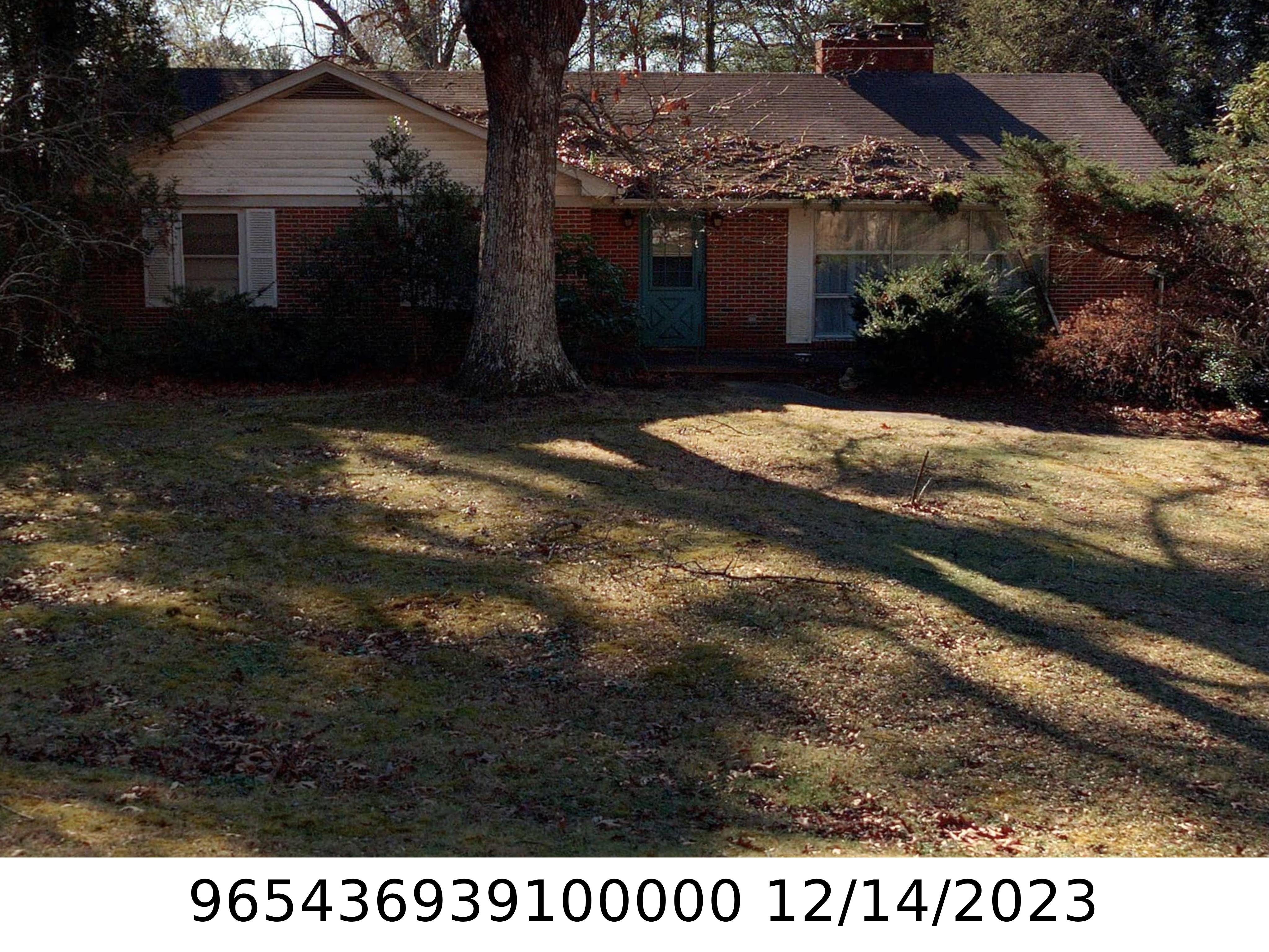A picture of the property located at 232 ROYAL PINES DR, ARDEN NC 28704.